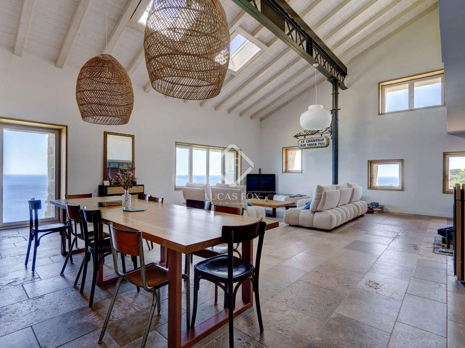 5 bedroom Villa for sale in Donostia-San Sebastian with garage - € 4,990,000 (Ref: 9115539)