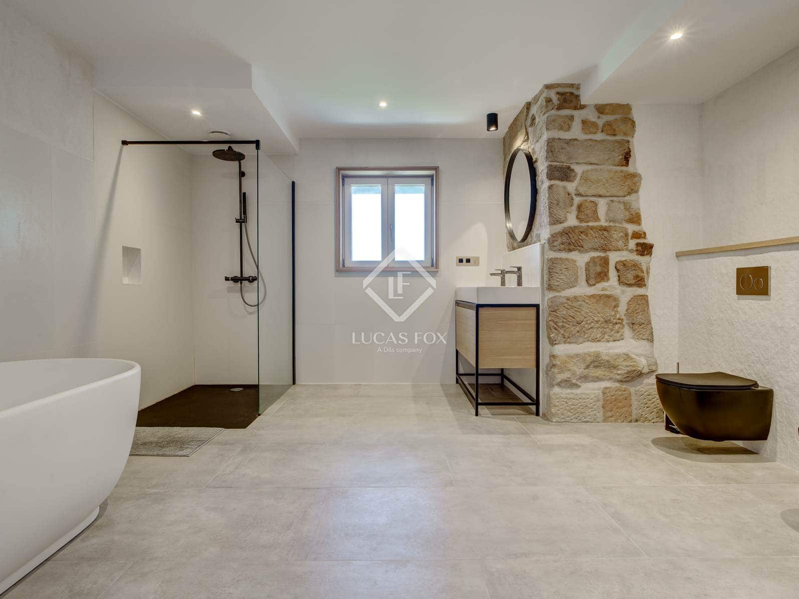 5 bedroom Villa for sale in Donostia-San Sebastian with garage - € 4,990,000 (Ref: 9115539)