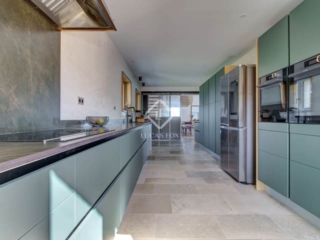 5 slaapkamer Villa te koop in Donostia-San Sebastián met garage - € 4.990.000 (Ref: 9115539)