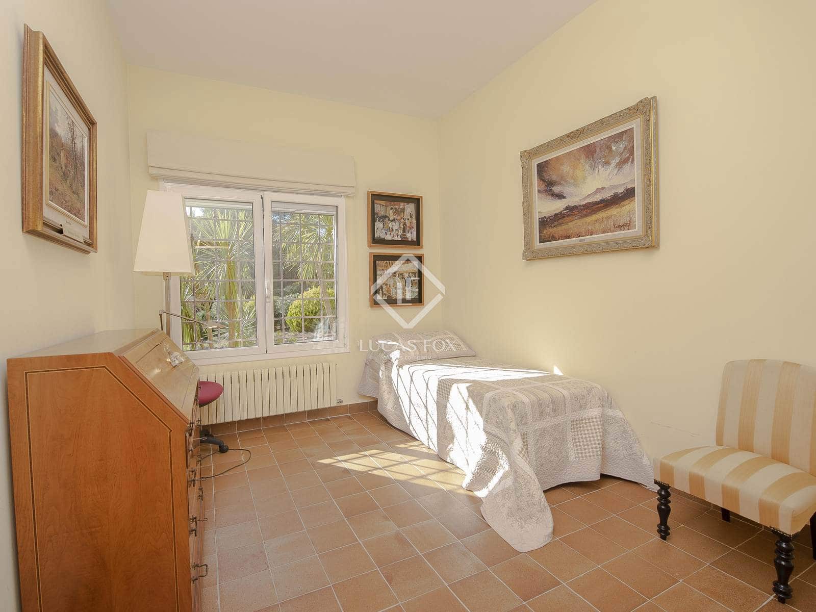 4 sypialnia Willa na sprzedaż w Santa Cristina d'Aro z basenem garażem - 1 140 000 € (Ref: 9116543)