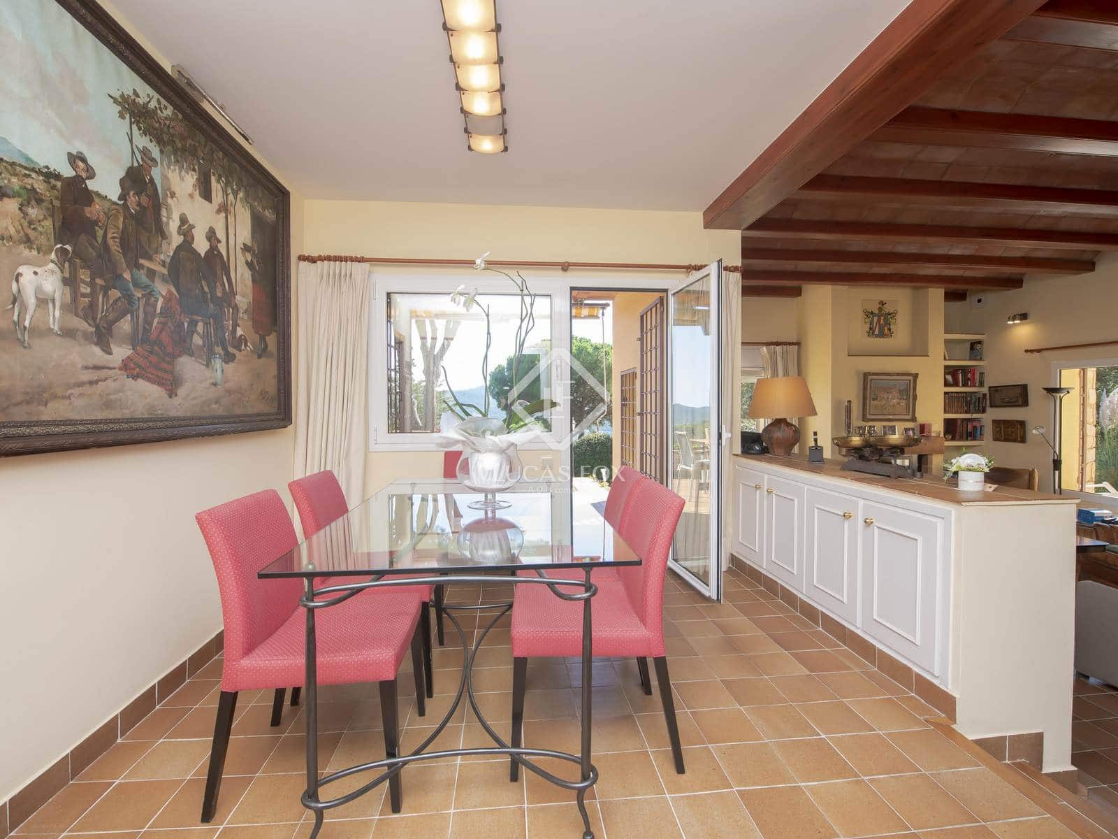 4 sypialnia Willa na sprzedaż w Santa Cristina d'Aro z basenem garażem - 1 140 000 € (Ref: 9116543)