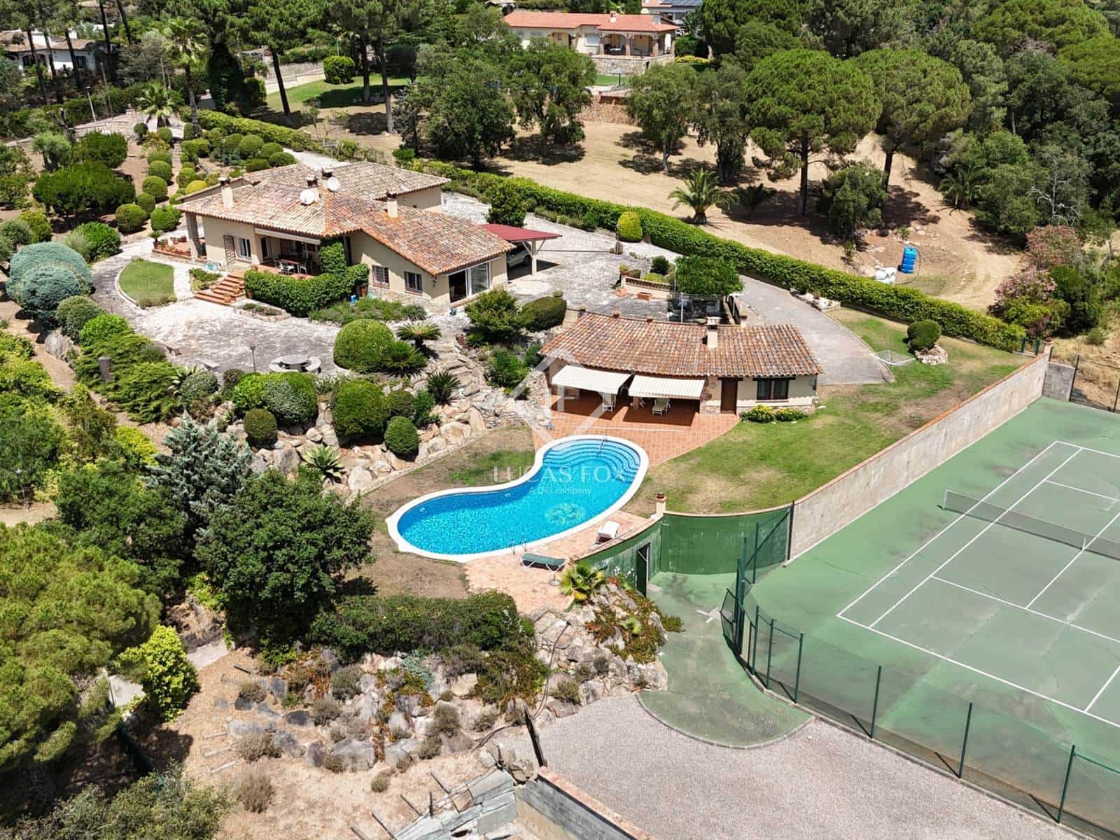 4 sypialnia Willa na sprzedaż w Santa Cristina d'Aro z basenem garażem - 1 140 000 € (Ref: 9116543)