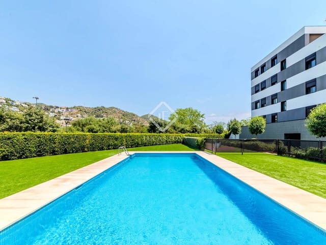 3 bedroom Apartment for sale in Sitges with pool garage - € 960,000 (Ref: 9117189)