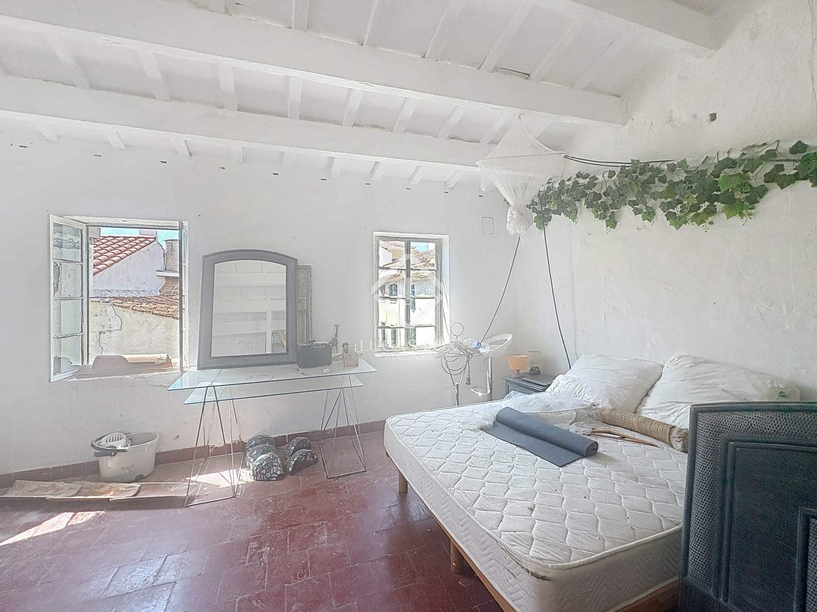 3 soveværelse Erhverv til salg i Mahon / Mao med garage - € 650.000 (Ref: 9117190)