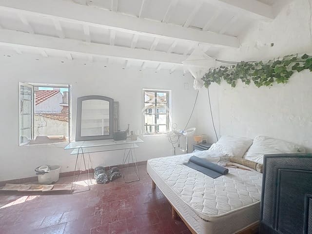 3 bedroom Commercial for sale in Mahón / Maó with garage - € 650,000 (Ref: 9117190)