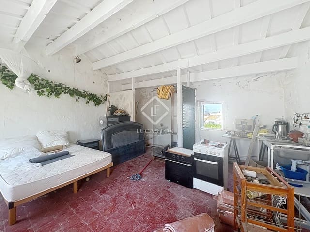 3 bedroom Commercial for sale in Mahón / Maó with garage - € 650,000 (Ref: 9117190)