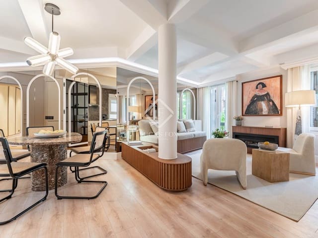 2 soveværelse Lejlighed til salg i Almagro, Madrid by - € 1.450.000 (Ref: 9117465)