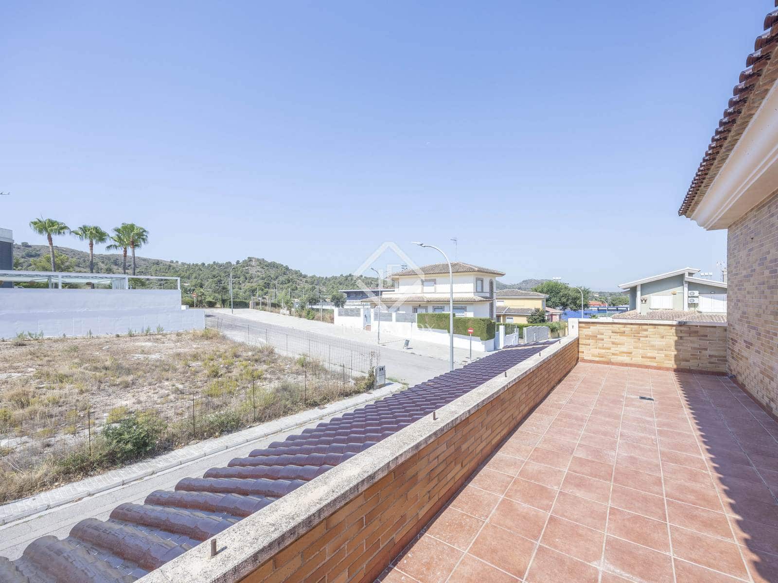 5 soveværelse Villa til salg i Riba-roja de Turia med swimmingpool garage - € 490.000 (Ref: 9117468)