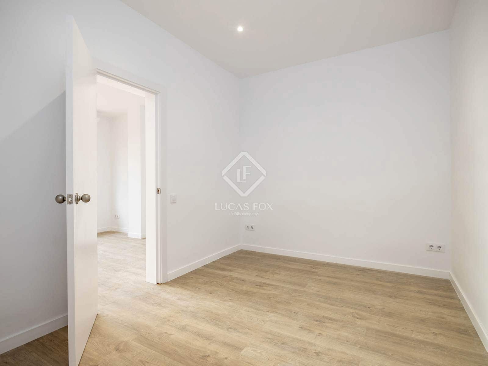 5 soveværelse Lejlighed til salg i Barcelona by - € 990.000 (Ref: 9118008)