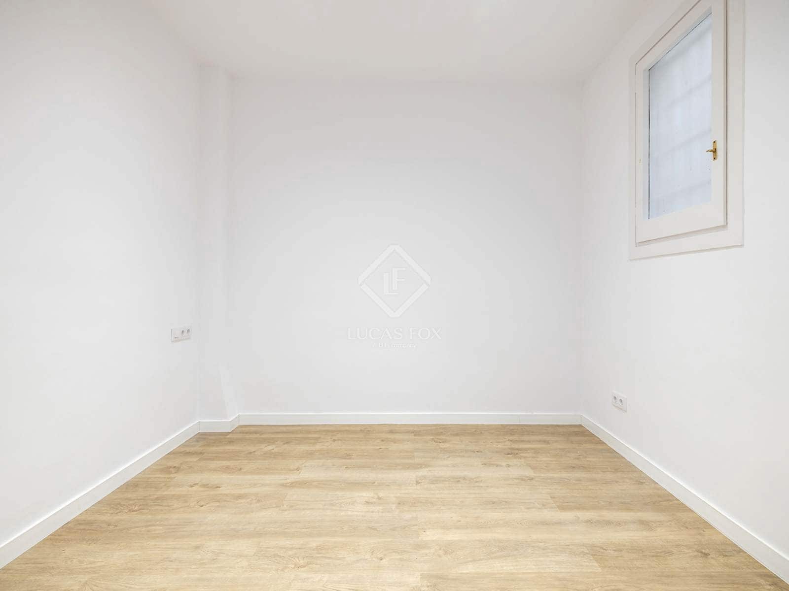 5 soveværelse Lejlighed til salg i Barcelona by - € 990.000 (Ref: 9118008)