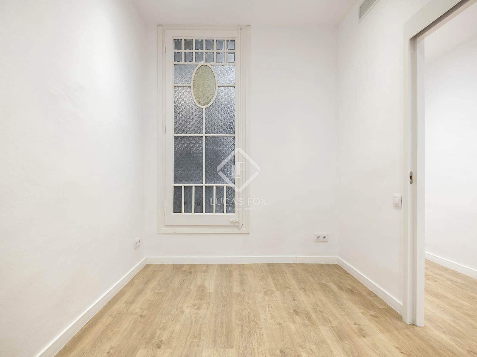 5 soveværelse Lejlighed til salg i Barcelona by - € 990.000 (Ref: 9118008)