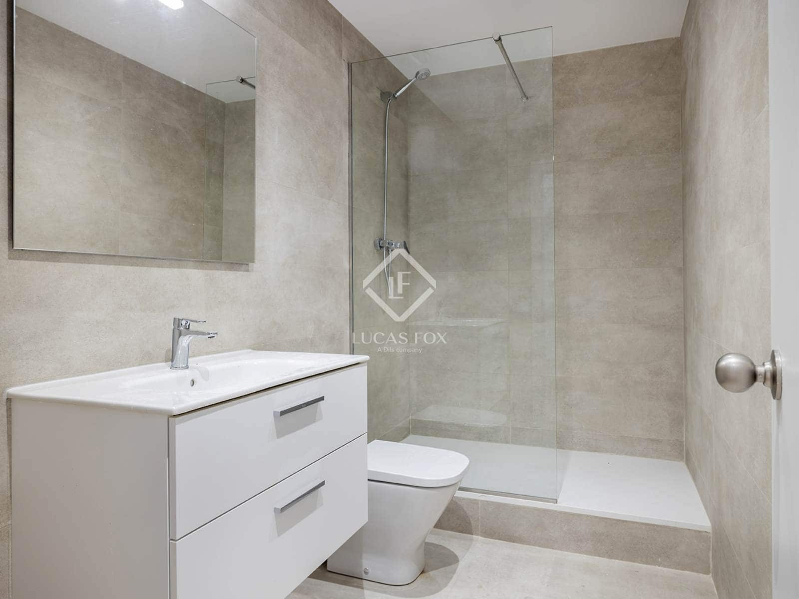 5 soveværelse Lejlighed til salg i Barcelona by - € 990.000 (Ref: 9118008)