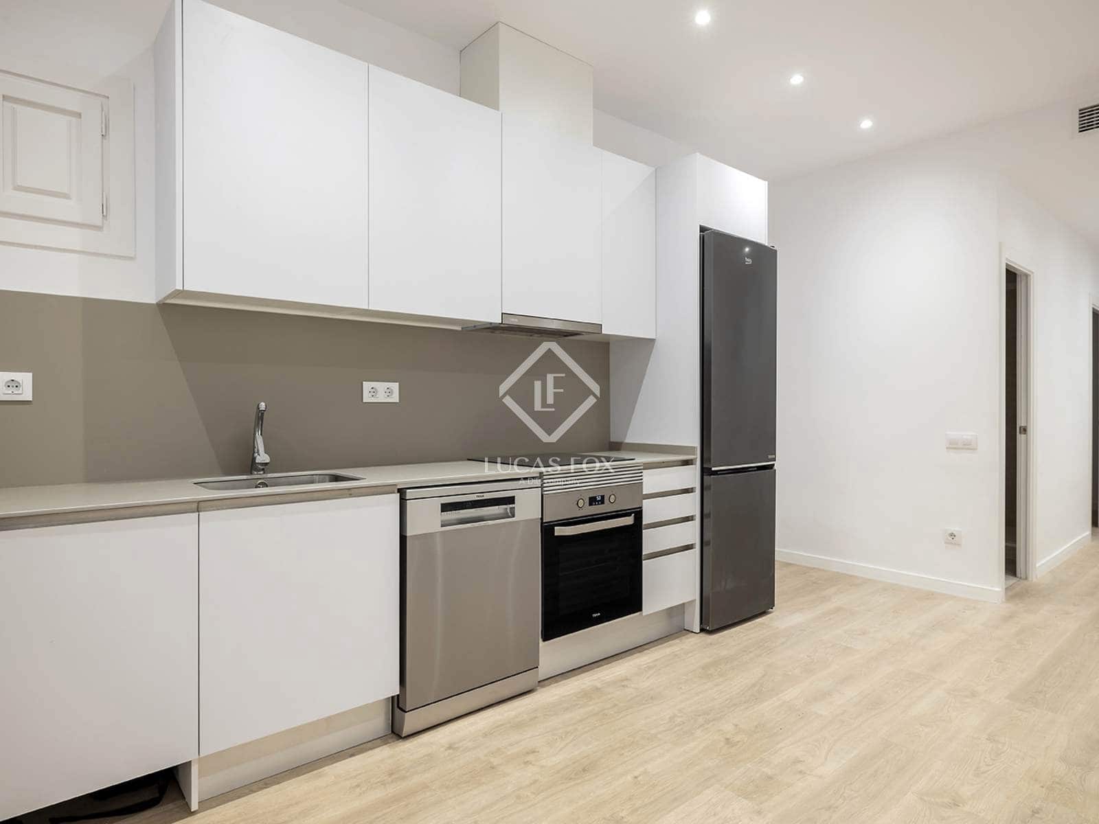 5 soveværelse Lejlighed til salg i Barcelona by - € 990.000 (Ref: 9118008)