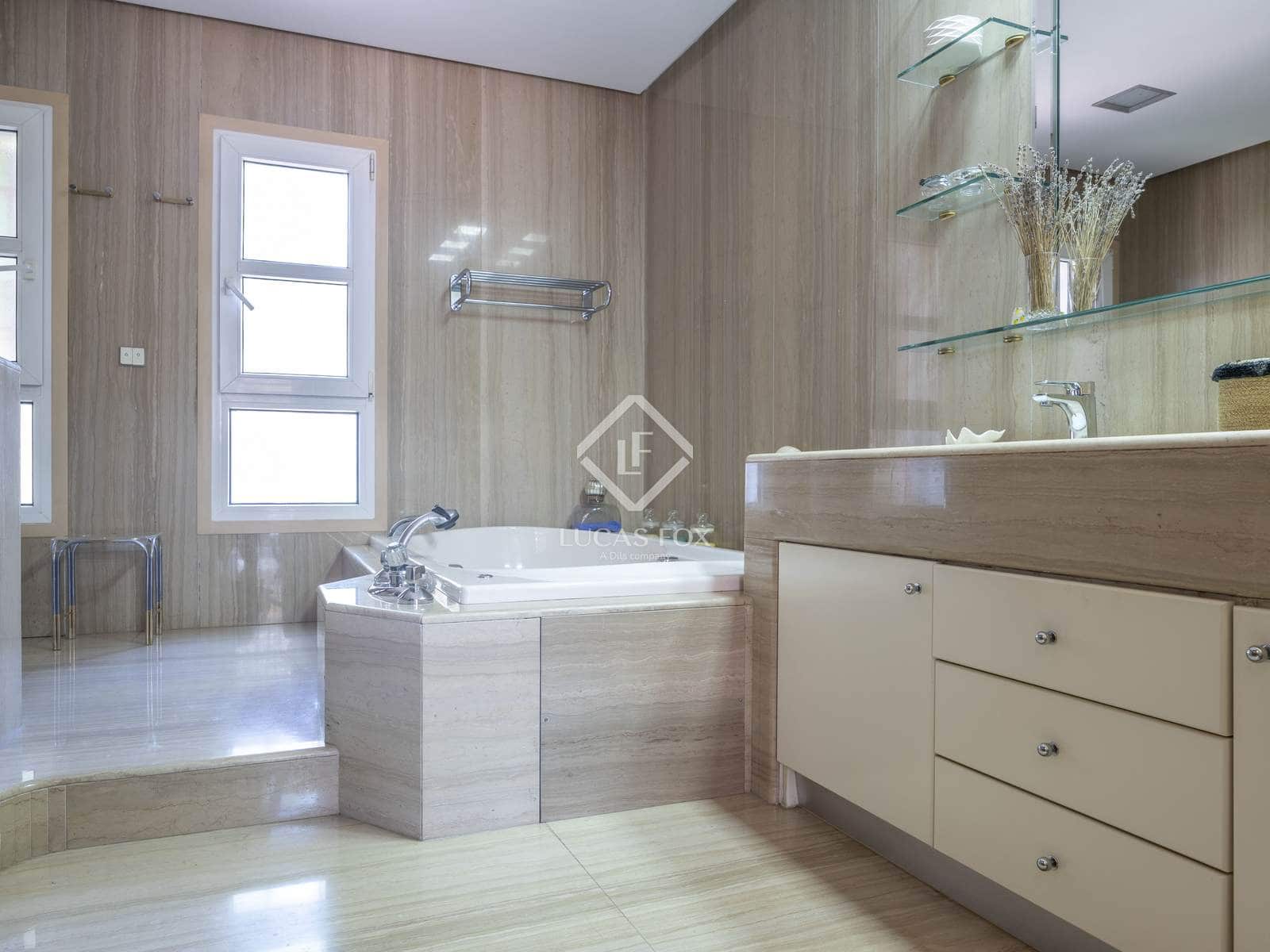 4 soveværelse Villa til salg i Godella med garage - € 1.200.000 (Ref: 9118086)