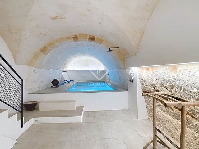 4 soveværelse Villa til salg i Ciutadella de Menorca med swimmingpool - € 1.200.000 (Ref: 9123530)