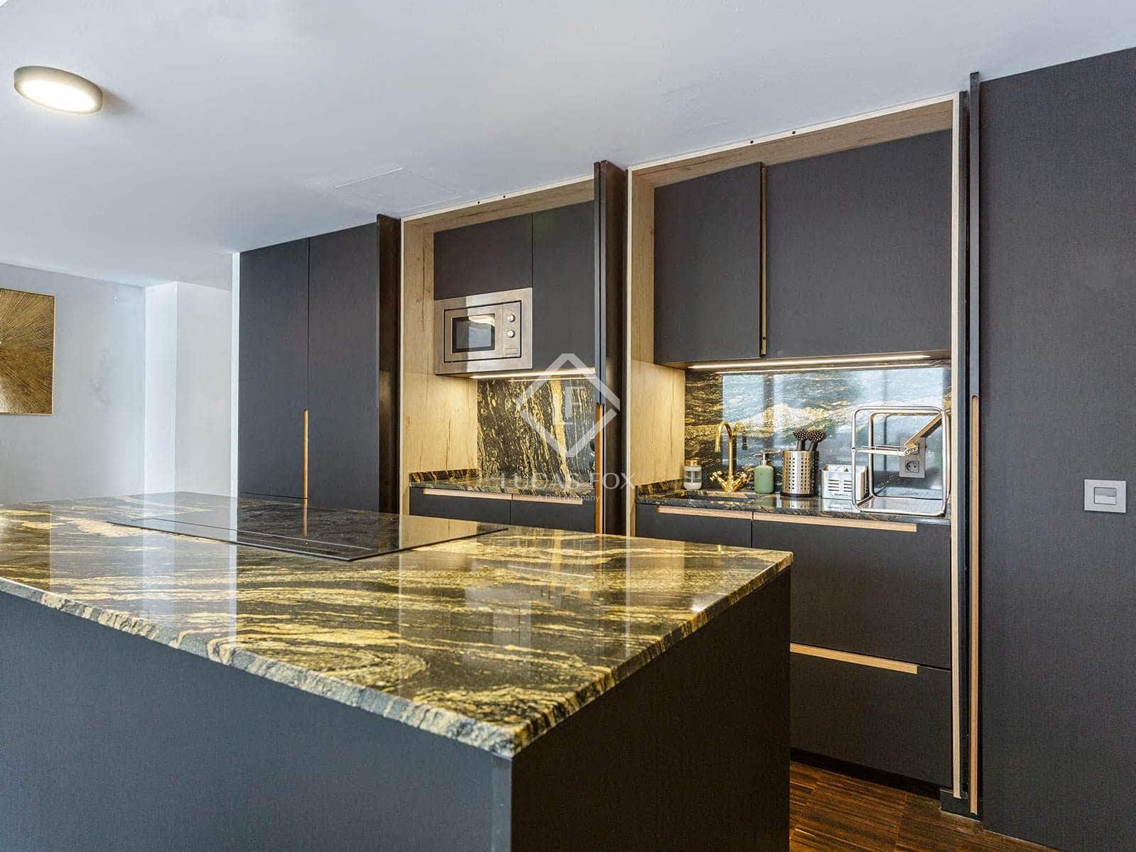 2 slaapkamer Appartement te koop in Barcelona stad met zwembad garage - € 895.000 (Ref: 9123882)