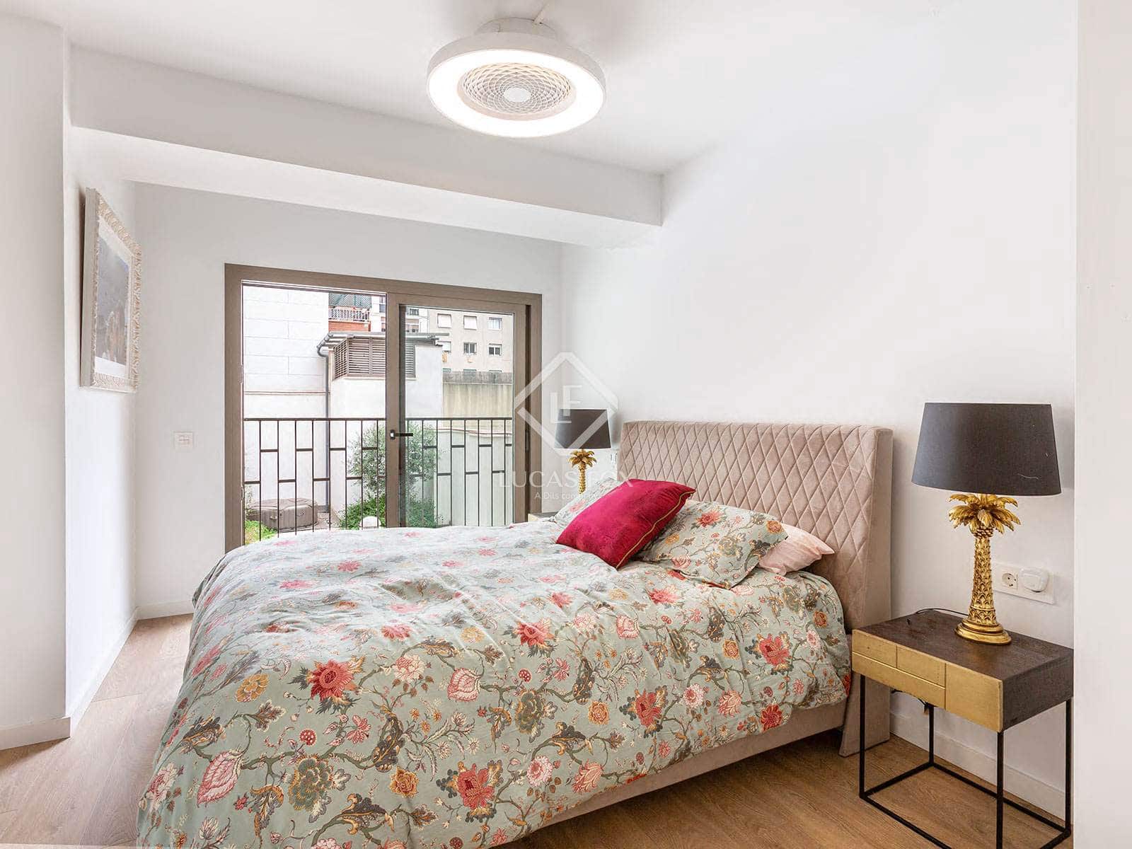 2 slaapkamer Appartement te koop in Barcelona stad met zwembad garage - € 895.000 (Ref: 9123882)