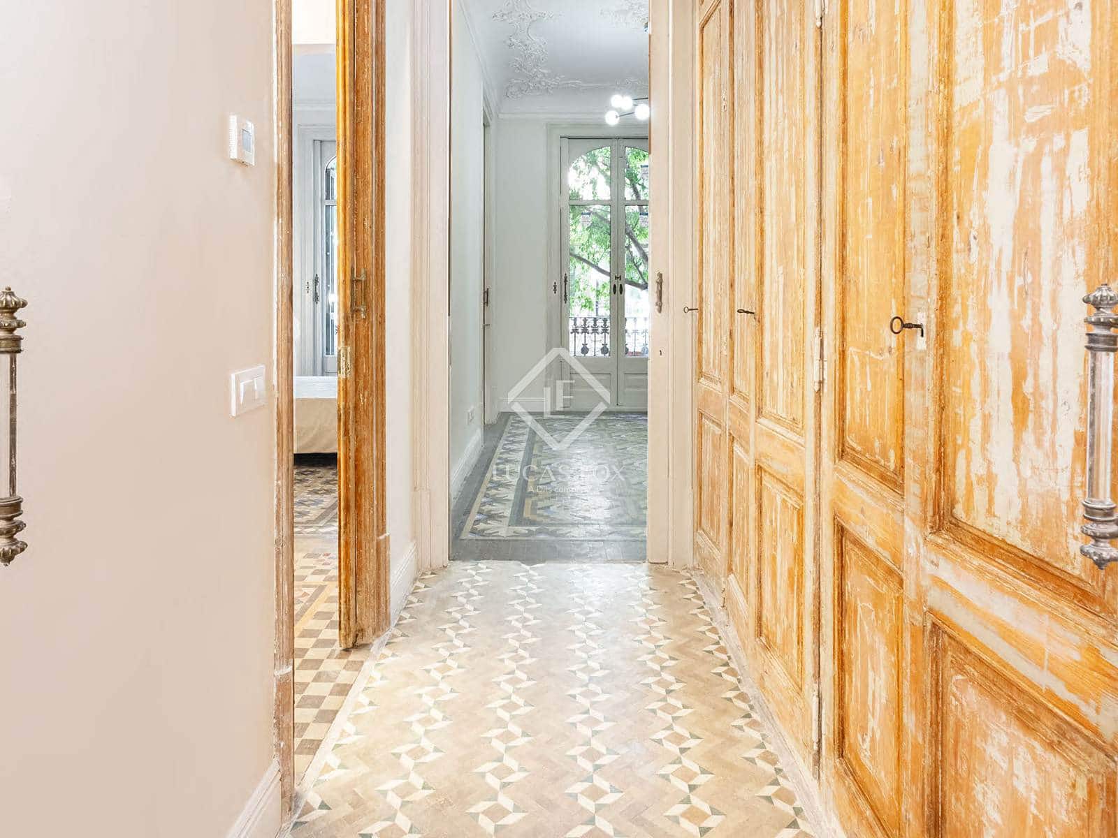 3 slaapkamer Appartement te koop in Barcelona stad - € 1.490.000 (Ref: 9123883)