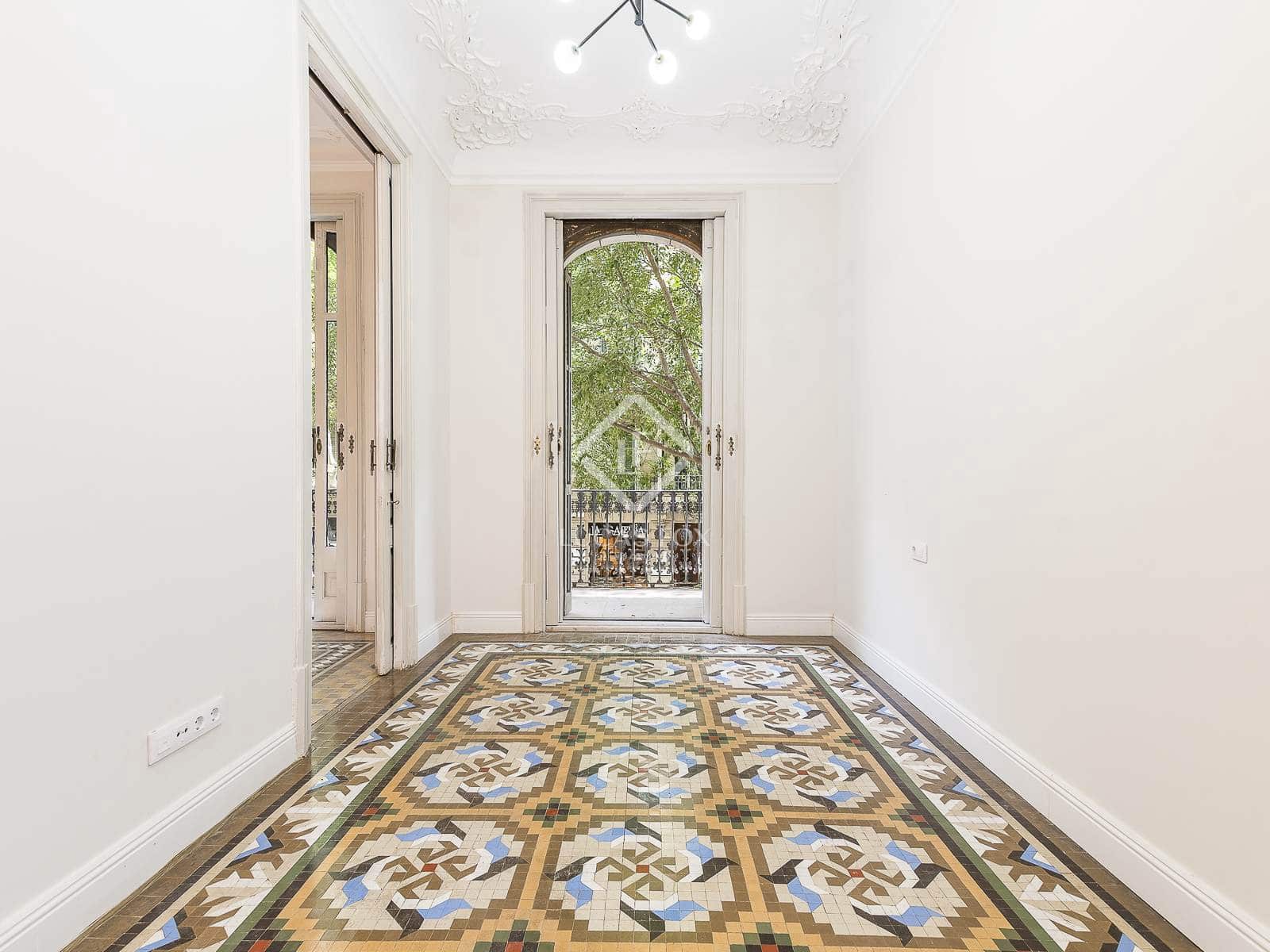 3 slaapkamer Appartement te koop in Barcelona stad - € 1.490.000 (Ref: 9123883)