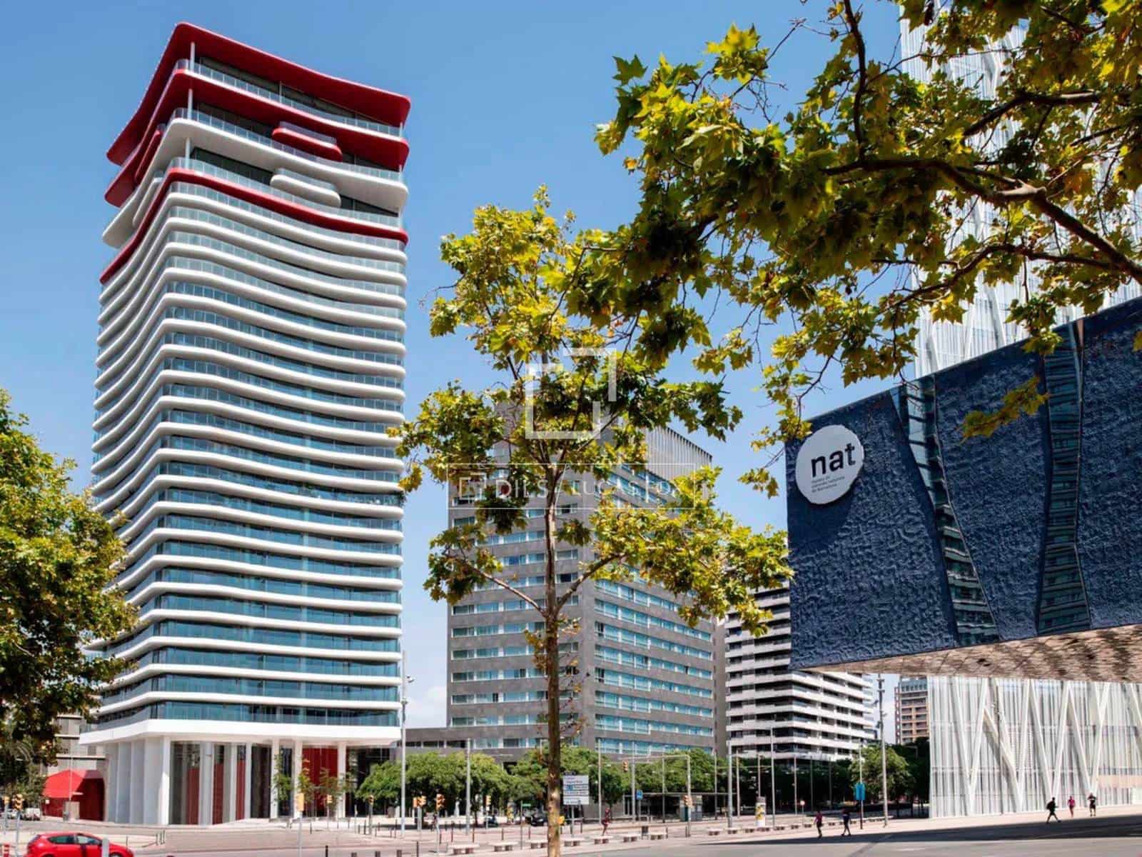 3 sypialnia Apartament na sprzedaż w Miasto Barcelona z basenem garażem - 3 558 123 € (Ref: 9123885)