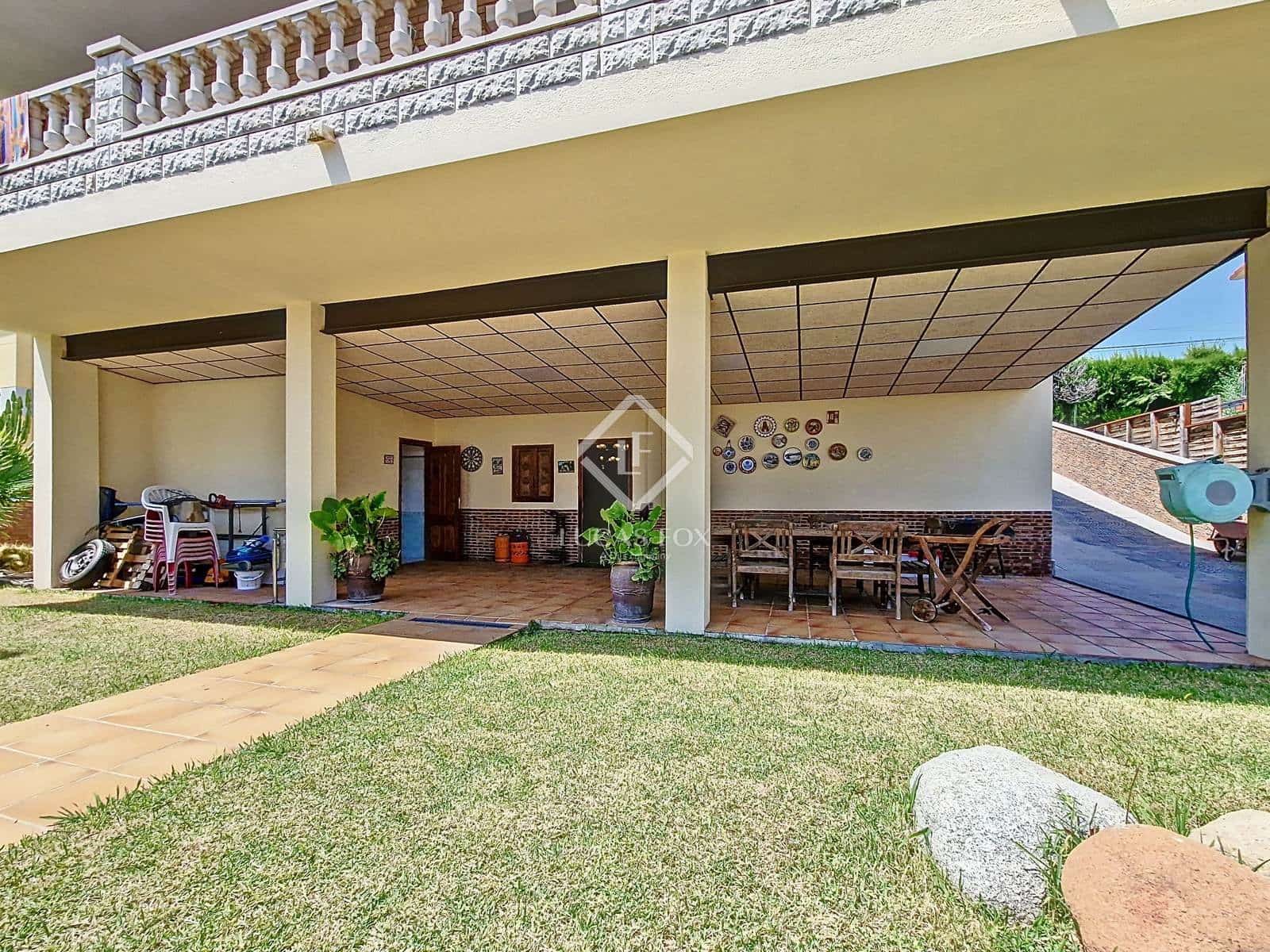 4 slaapkamer Villa te koop in Cunit met zwembad garage - € 660.000 (Ref: 9125909)