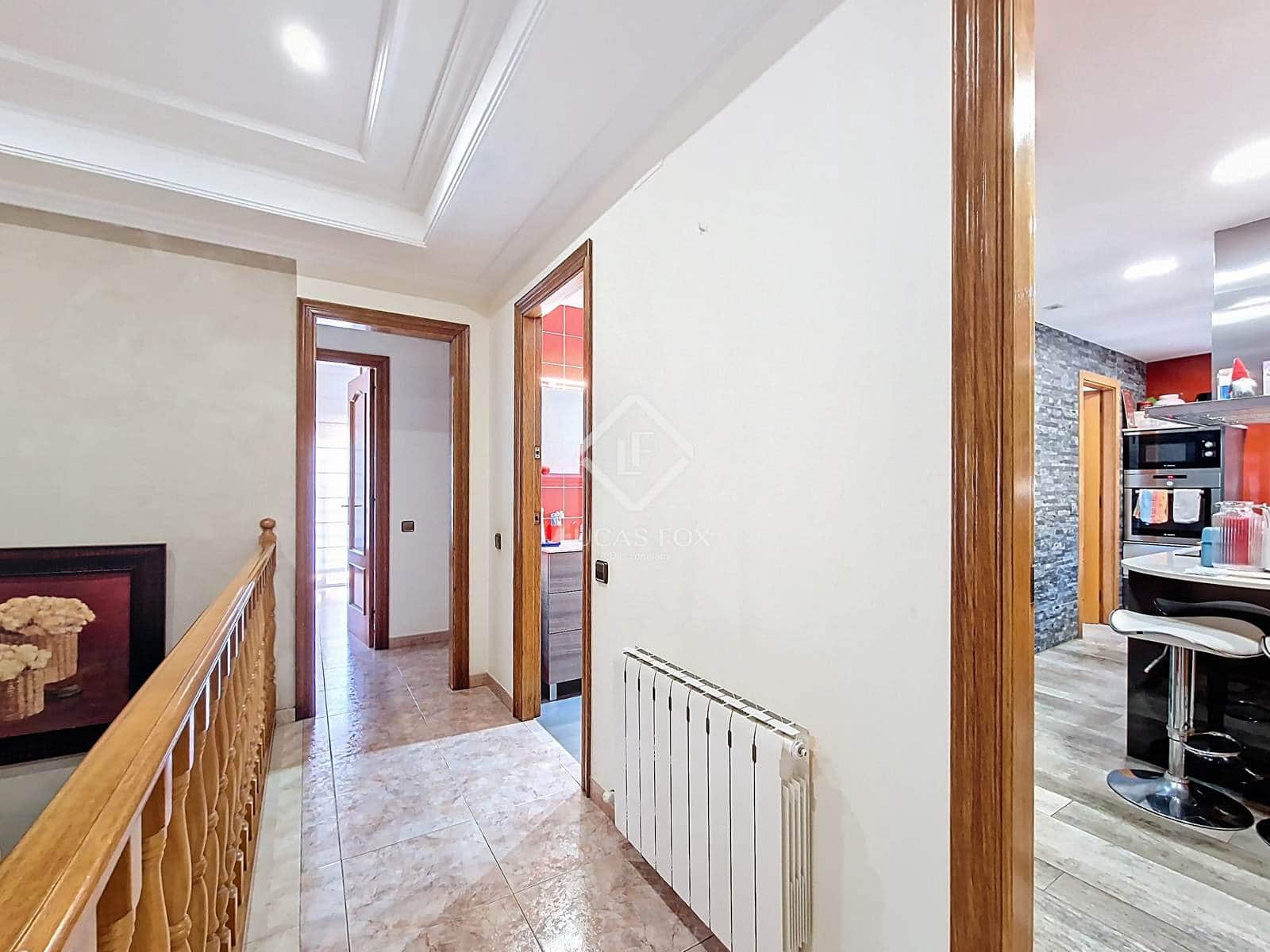 4 slaapkamer Villa te koop in Cunit met zwembad garage - € 660.000 (Ref: 9125909)