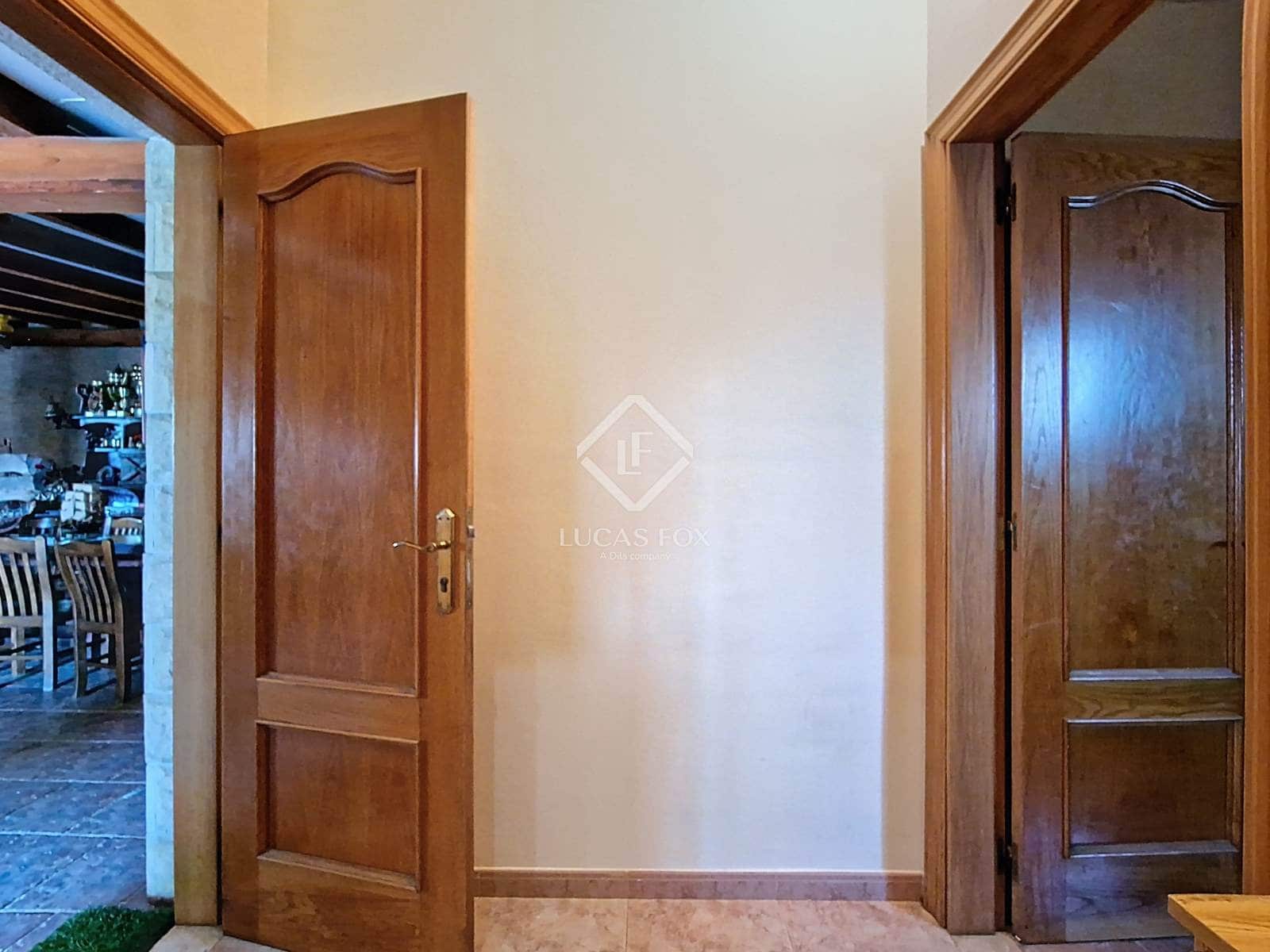 4 slaapkamer Villa te koop in Cunit met zwembad garage - € 660.000 (Ref: 9125909)