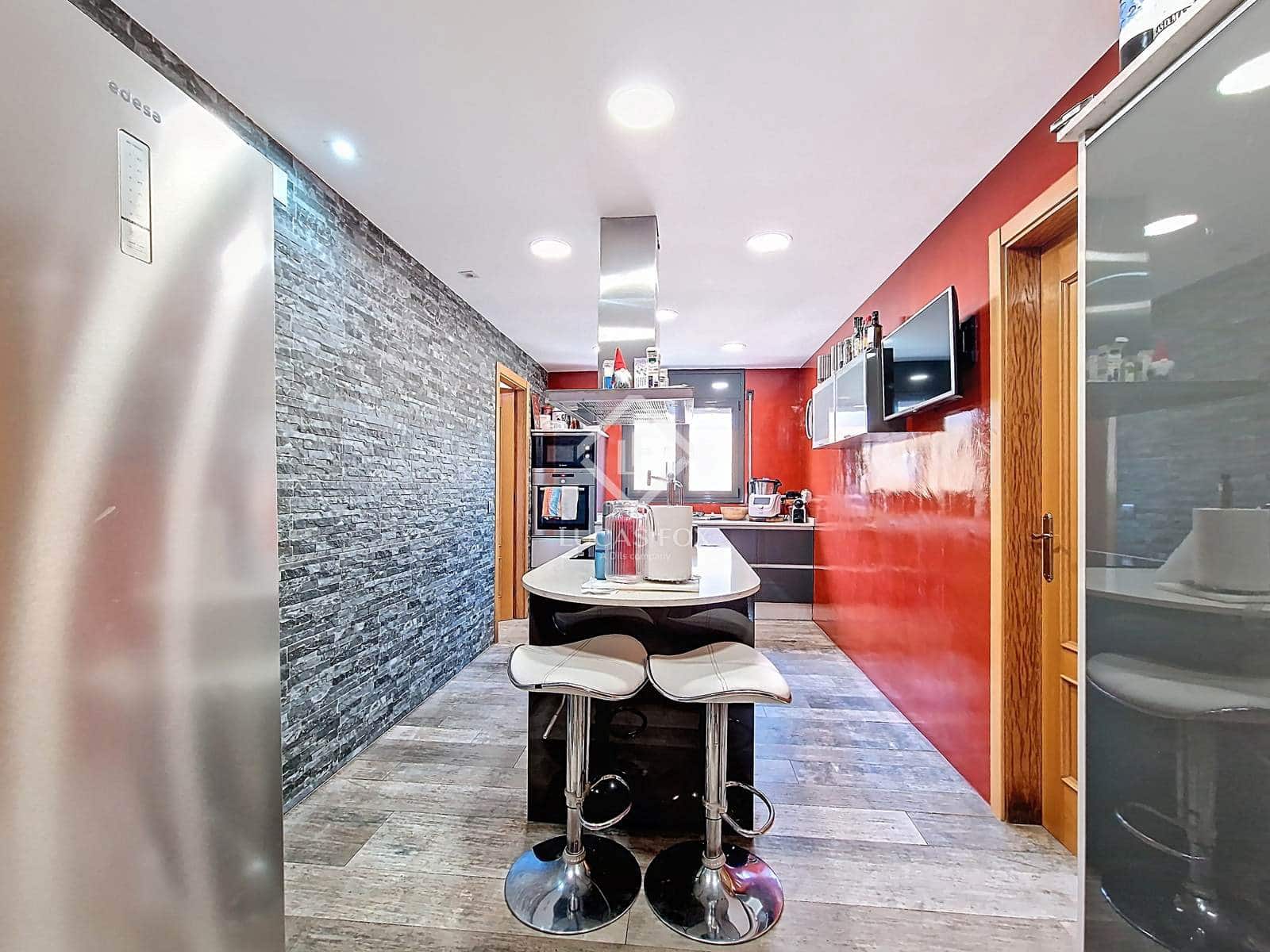 4 slaapkamer Villa te koop in Cunit met zwembad garage - € 660.000 (Ref: 9125909)