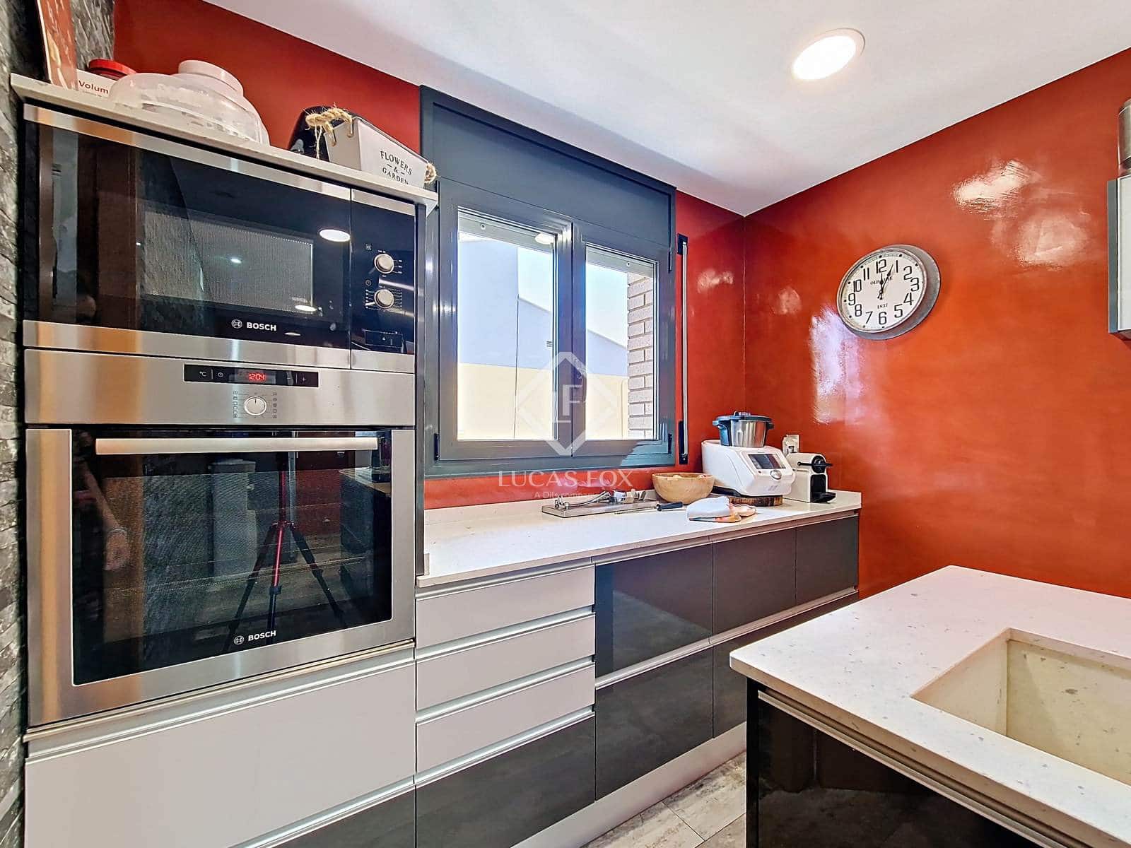 4 slaapkamer Villa te koop in Cunit met zwembad garage - € 660.000 (Ref: 9125909)