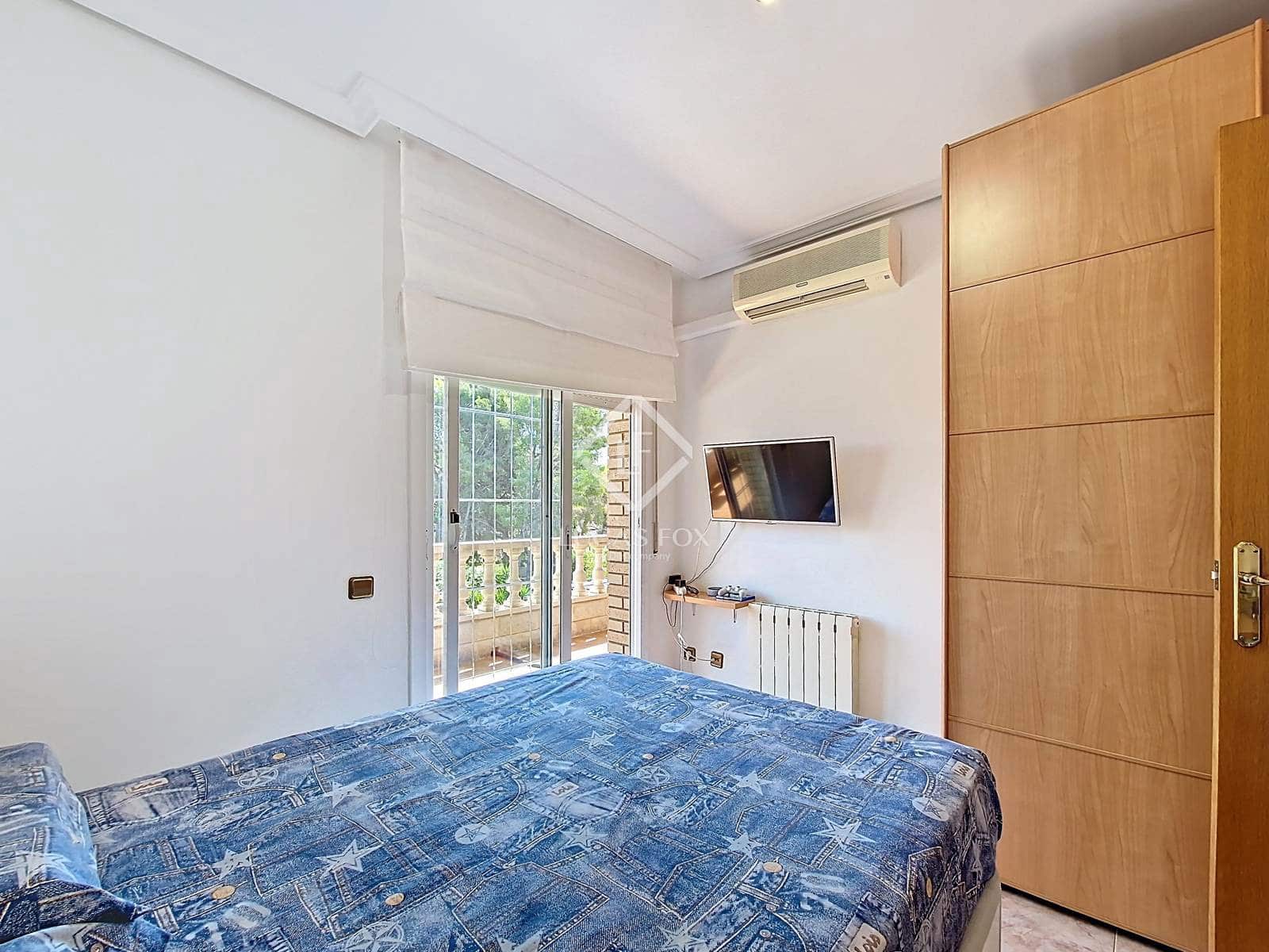 4 slaapkamer Villa te koop in Cunit met zwembad garage - € 660.000 (Ref: 9125909)