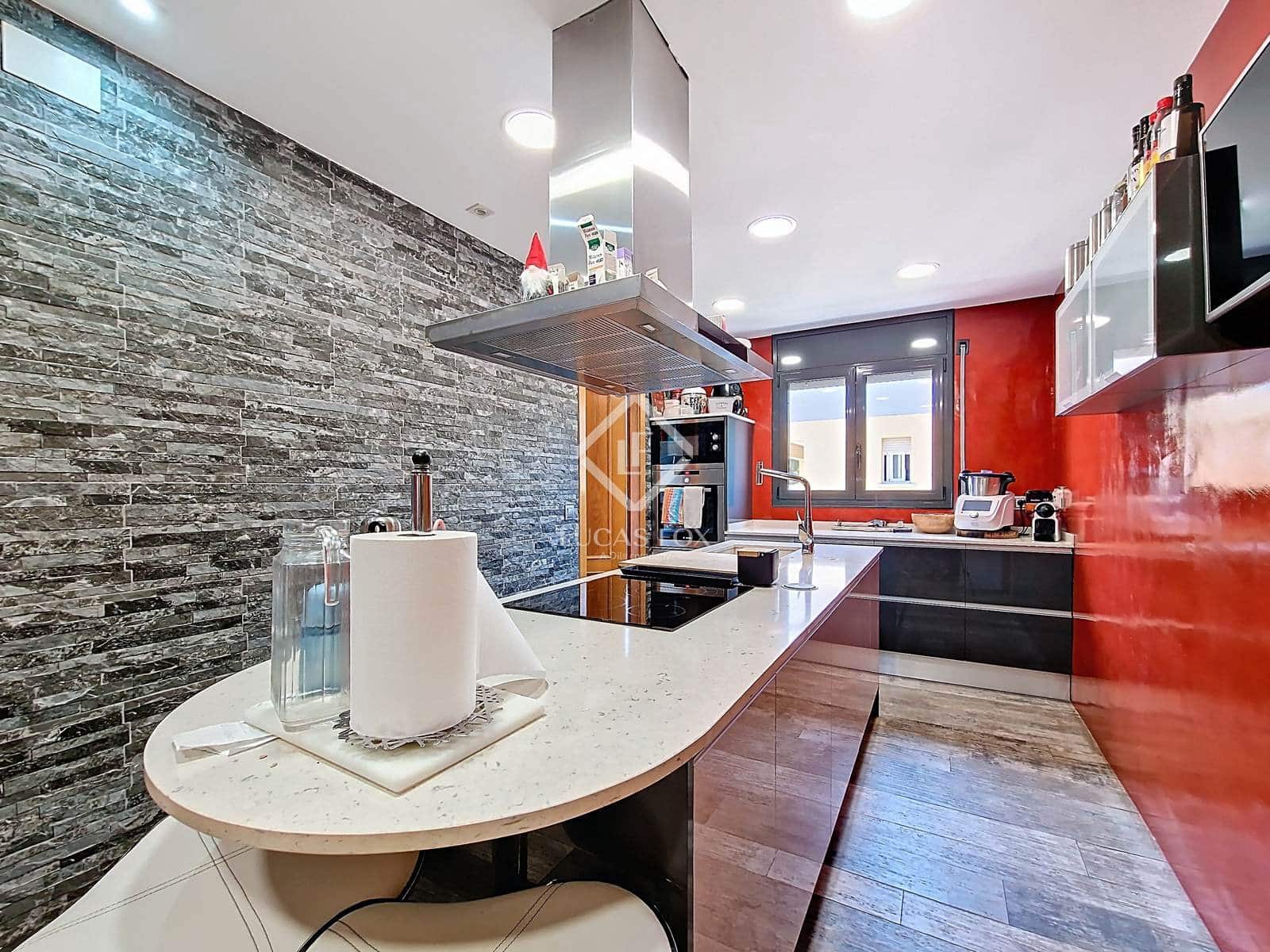 4 slaapkamer Villa te koop in Cunit met zwembad garage - € 660.000 (Ref: 9125909)