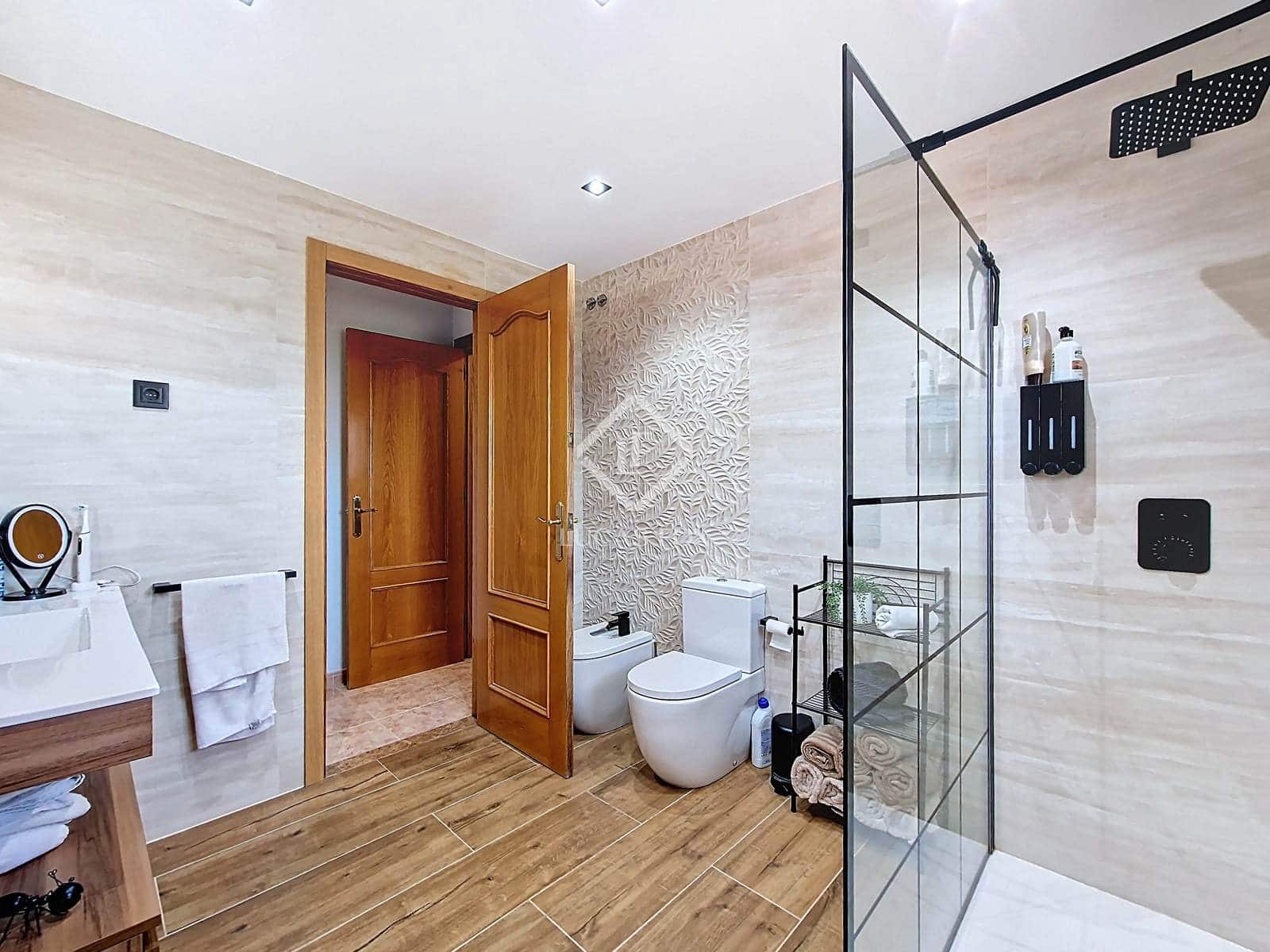 4 slaapkamer Villa te koop in Cunit met zwembad garage - € 660.000 (Ref: 9125909)