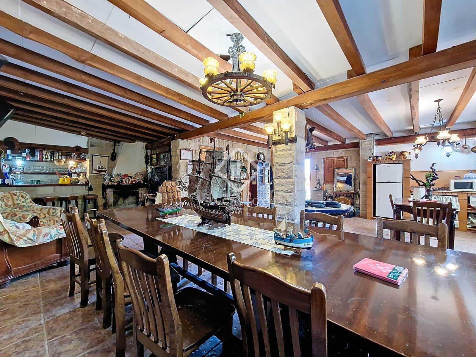 4 slaapkamer Villa te koop in Cunit met zwembad garage - € 660.000 (Ref: 9125909)