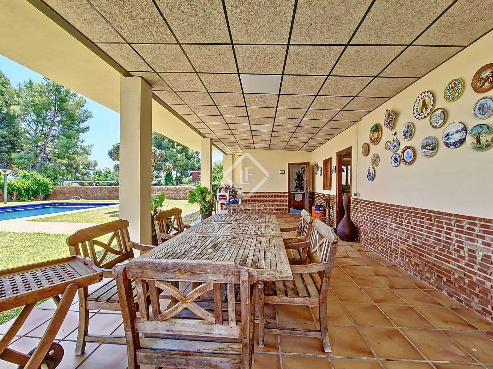 4 slaapkamer Villa te koop in Cunit met zwembad garage - € 660.000 (Ref: 9125909)