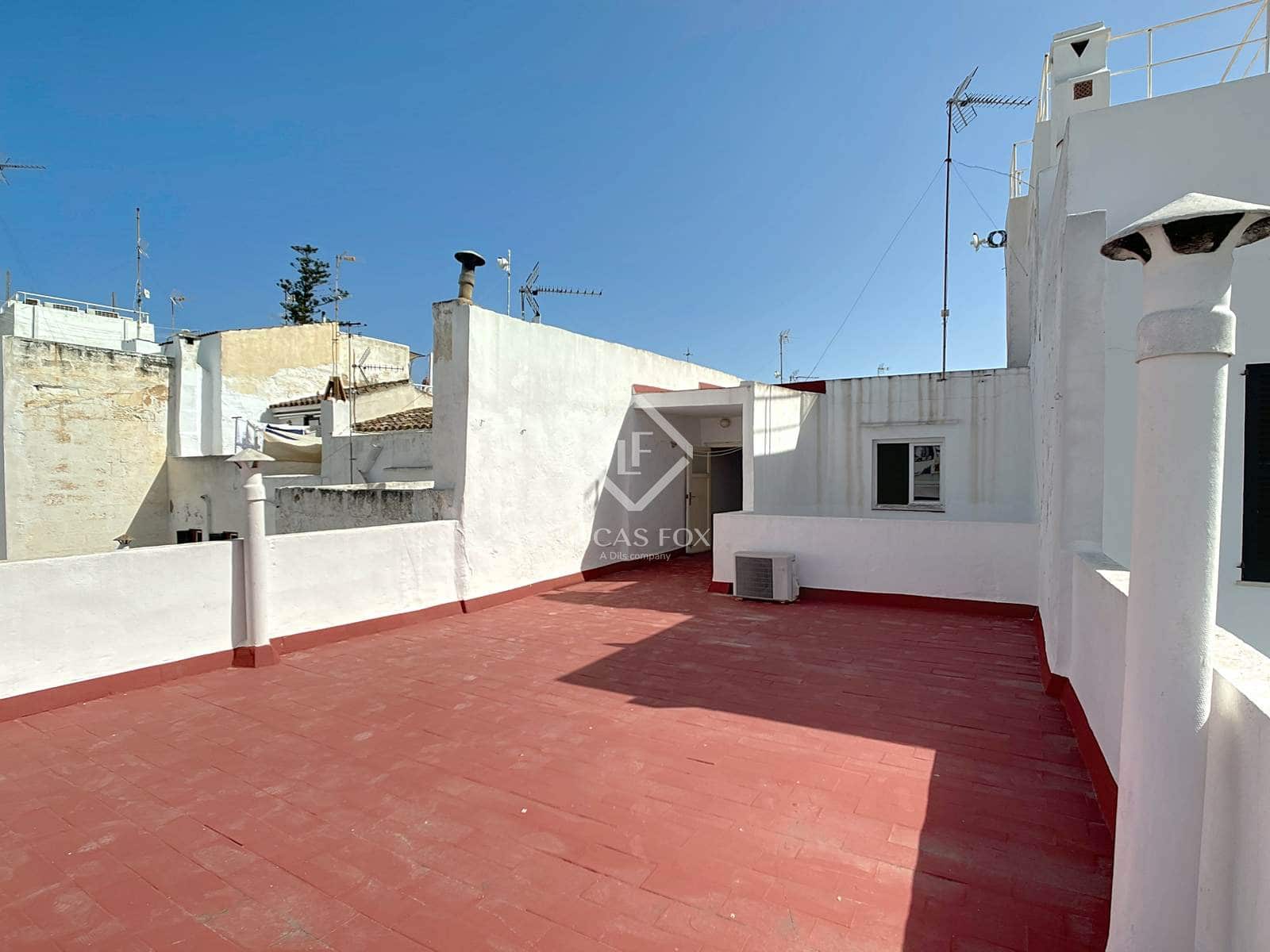 4 slaapkamer Villa te koop in Ciutadella de Menorca met garage - € 689.000 (Ref: 9125910)