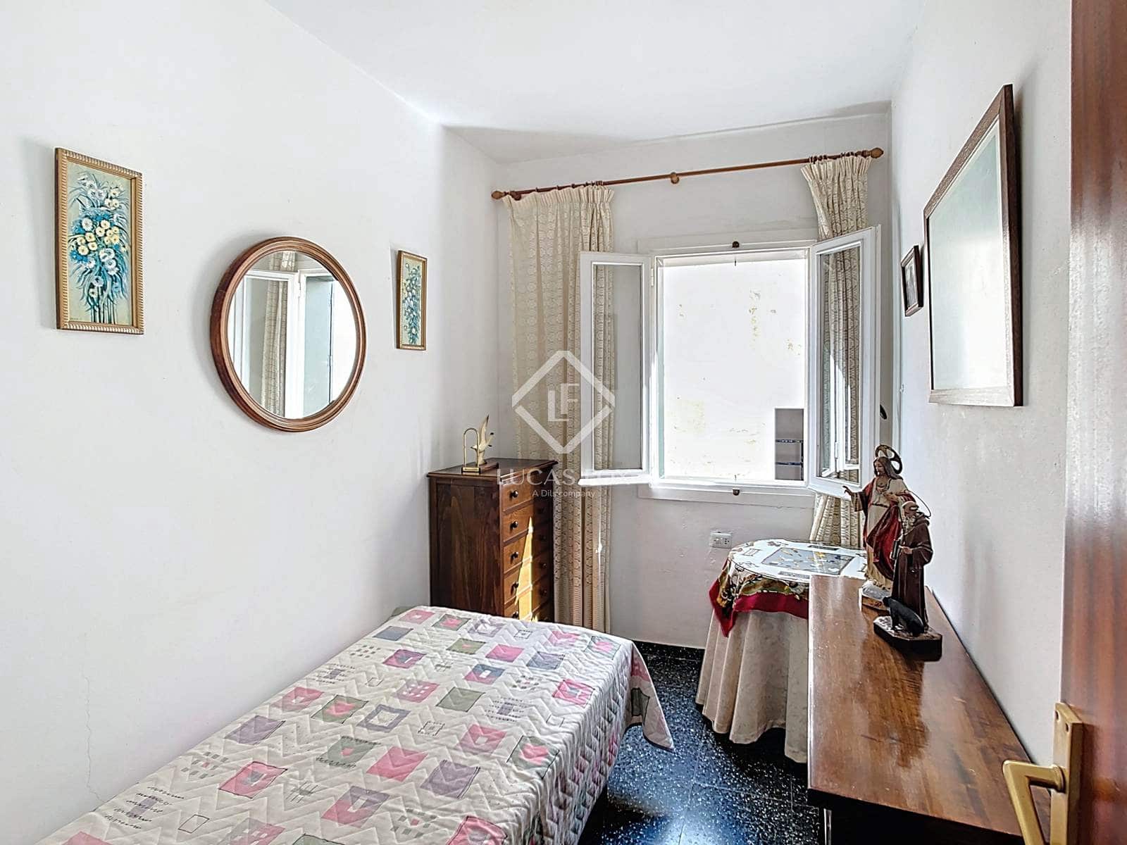 4 slaapkamer Villa te koop in Ciutadella de Menorca met garage - € 689.000 (Ref: 9125910)