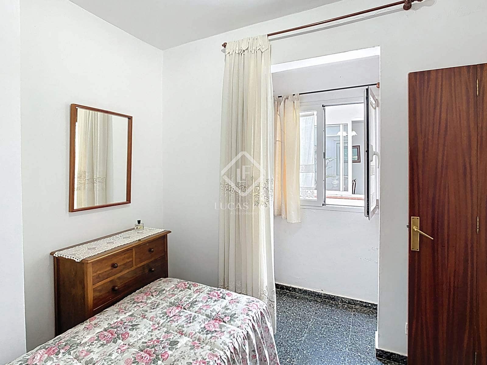 4 slaapkamer Villa te koop in Ciutadella de Menorca met garage - € 689.000 (Ref: 9125910)