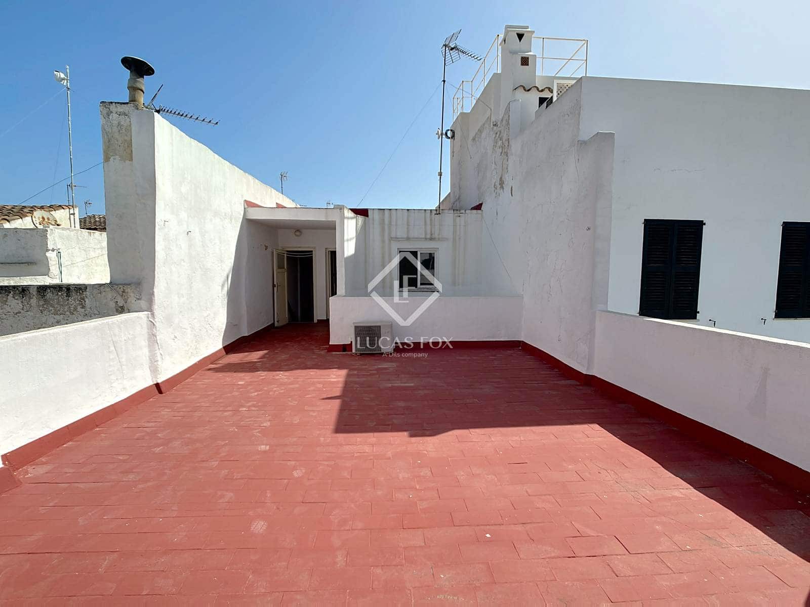 4 slaapkamer Villa te koop in Ciutadella de Menorca met garage - € 689.000 (Ref: 9125910)
