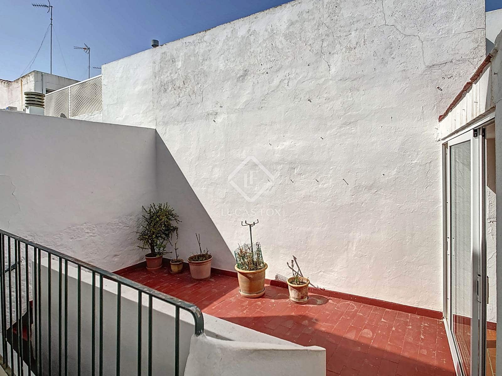 4 slaapkamer Villa te koop in Ciutadella de Menorca met garage - € 689.000 (Ref: 9125910)