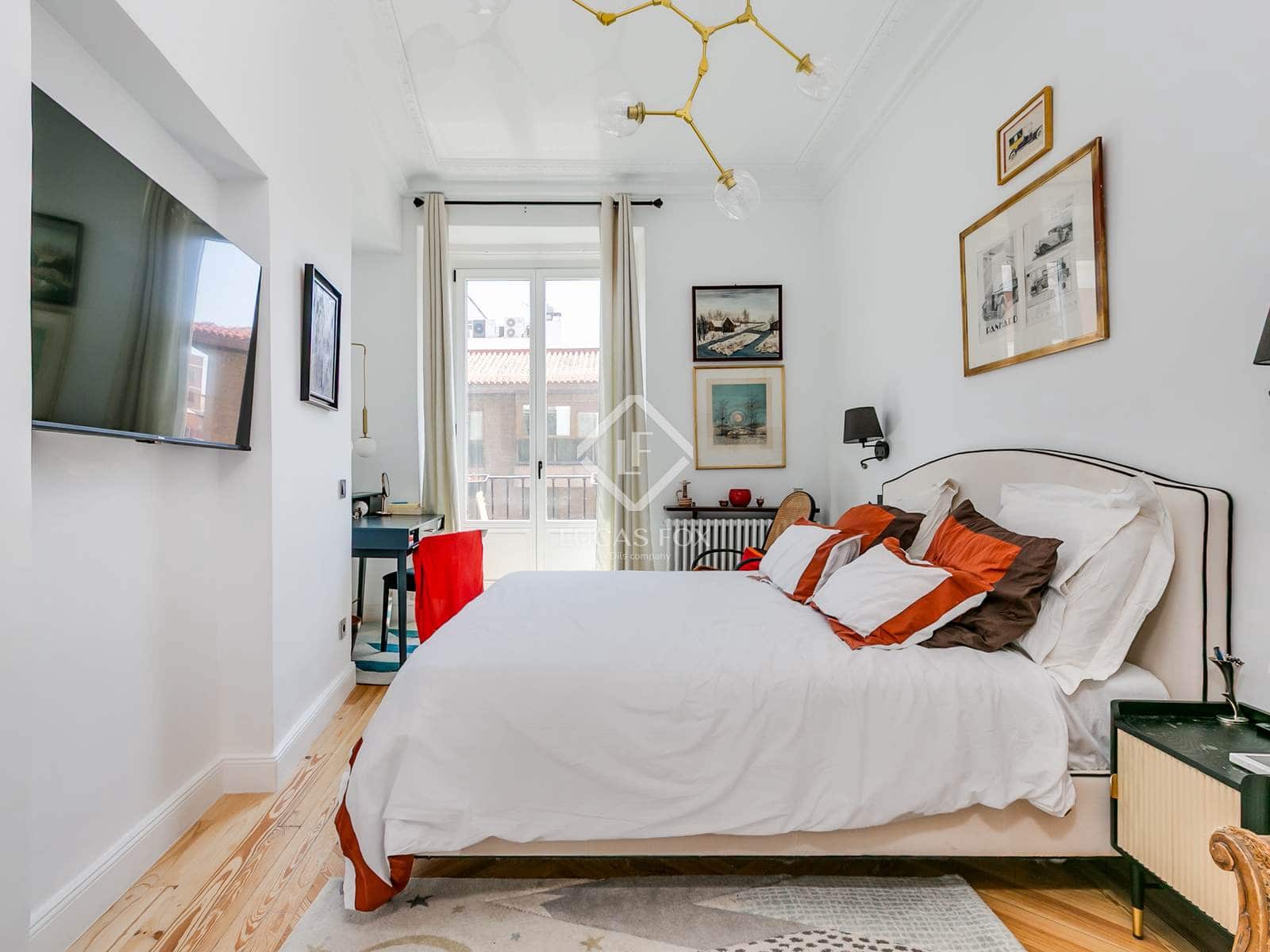 3 soveværelse Lejlighed til salg i Madrid by - € 2.040.000 (Ref: 9126096)