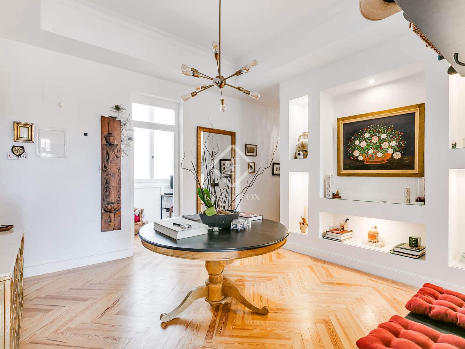 3 soveværelse Lejlighed til salg i Madrid by - € 2.040.000 (Ref: 9126096)