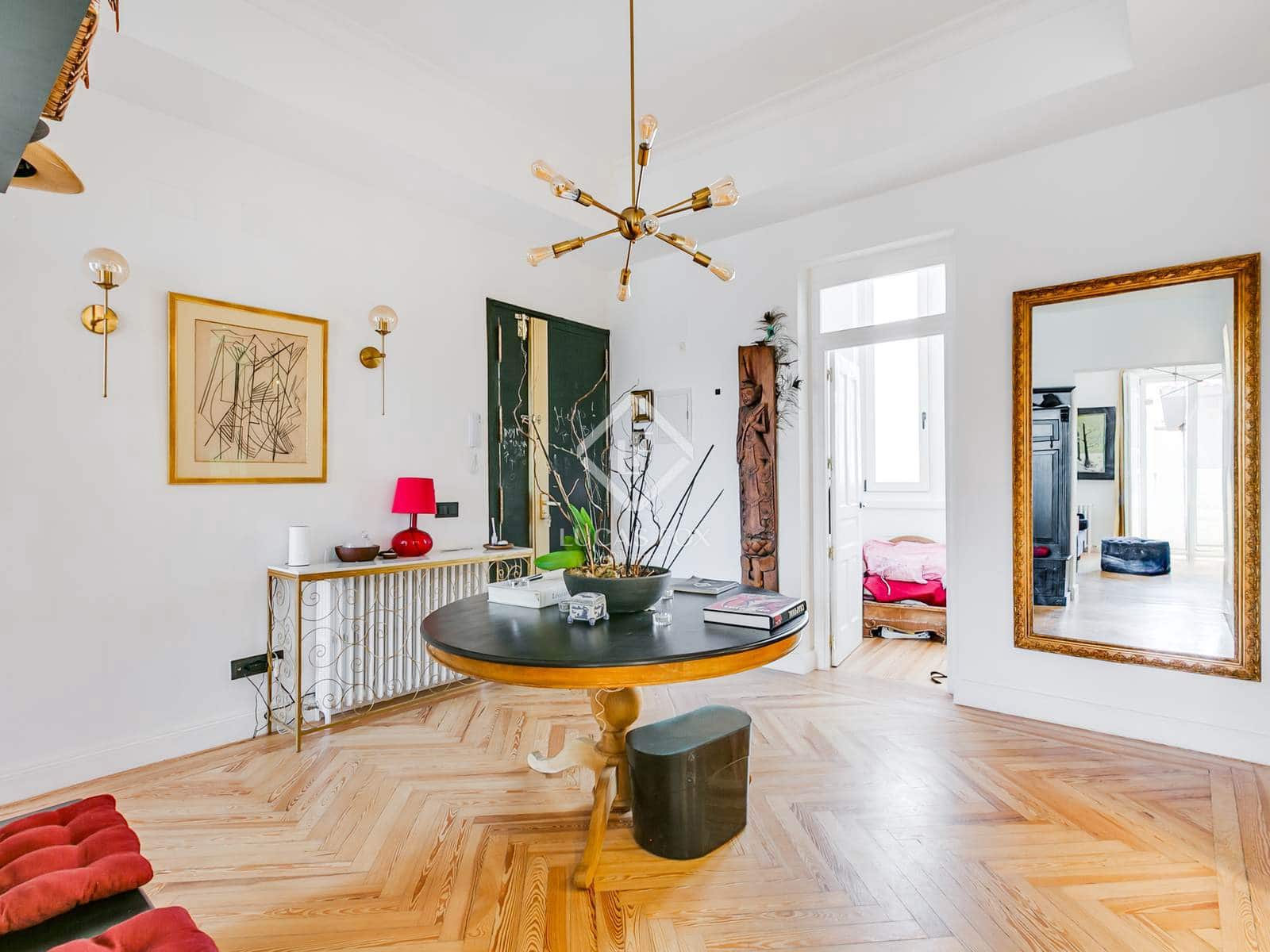 3 soveværelse Lejlighed til salg i Madrid by - € 2.040.000 (Ref: 9126096)