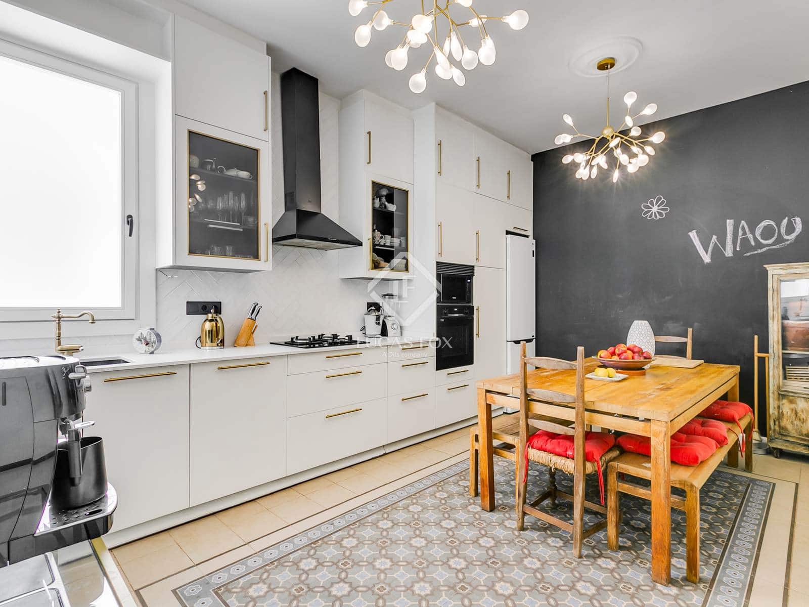 3 soveværelse Lejlighed til salg i Madrid by - € 2.040.000 (Ref: 9126096)