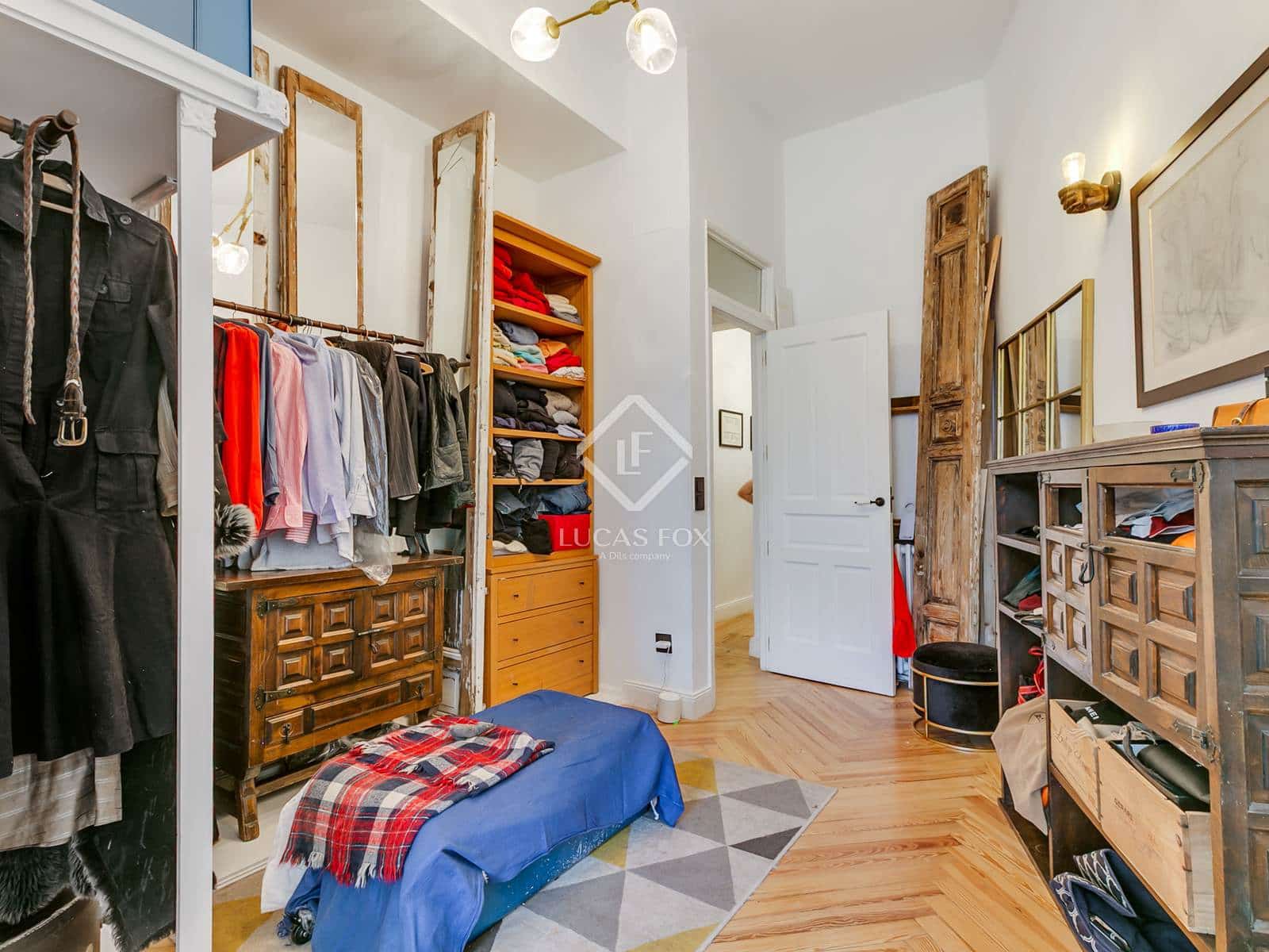 3 soveværelse Lejlighed til salg i Madrid by - € 2.040.000 (Ref: 9126096)