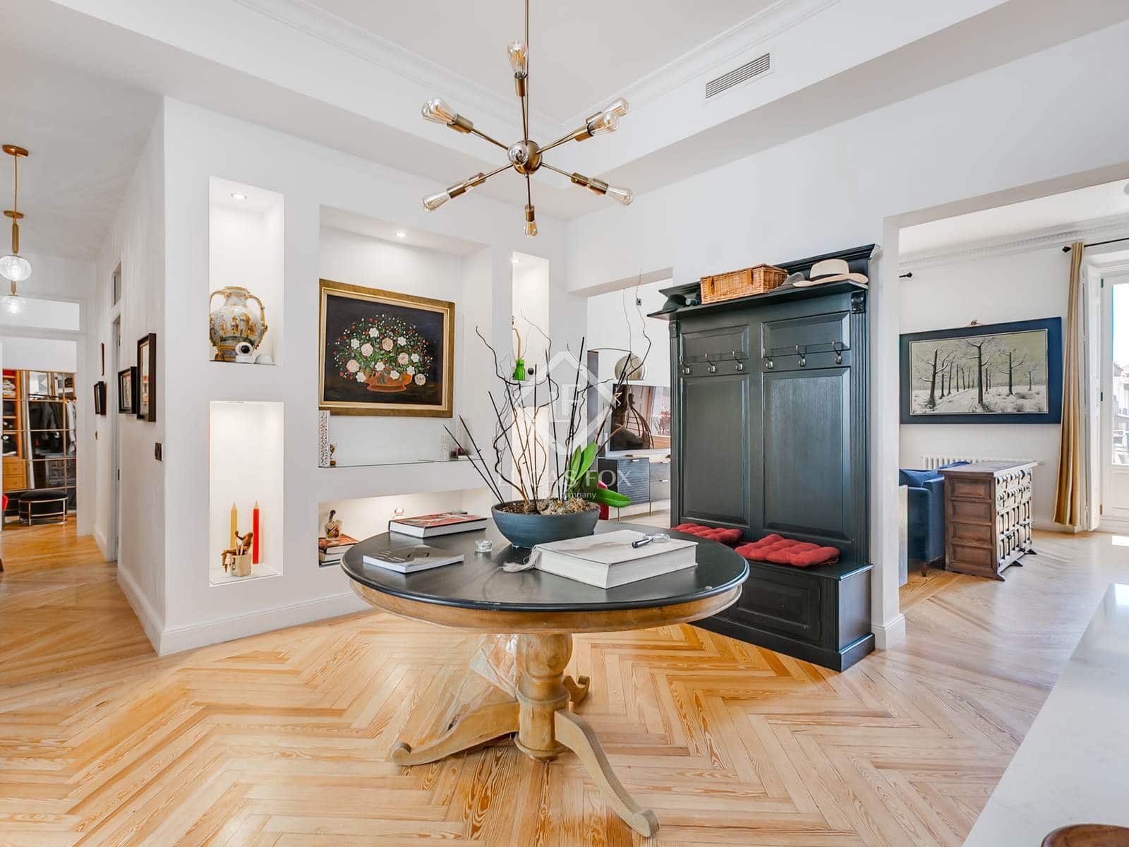 3 soveværelse Lejlighed til salg i Madrid by - € 2.040.000 (Ref: 9126096)