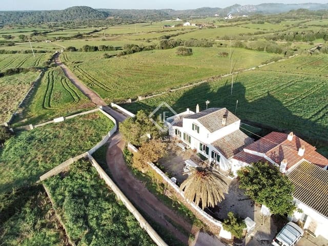 4 slaapkamer Finca/Landhuis te koop in Mahón / Maó met garage - € 1.900.000 (Ref: 9126193)