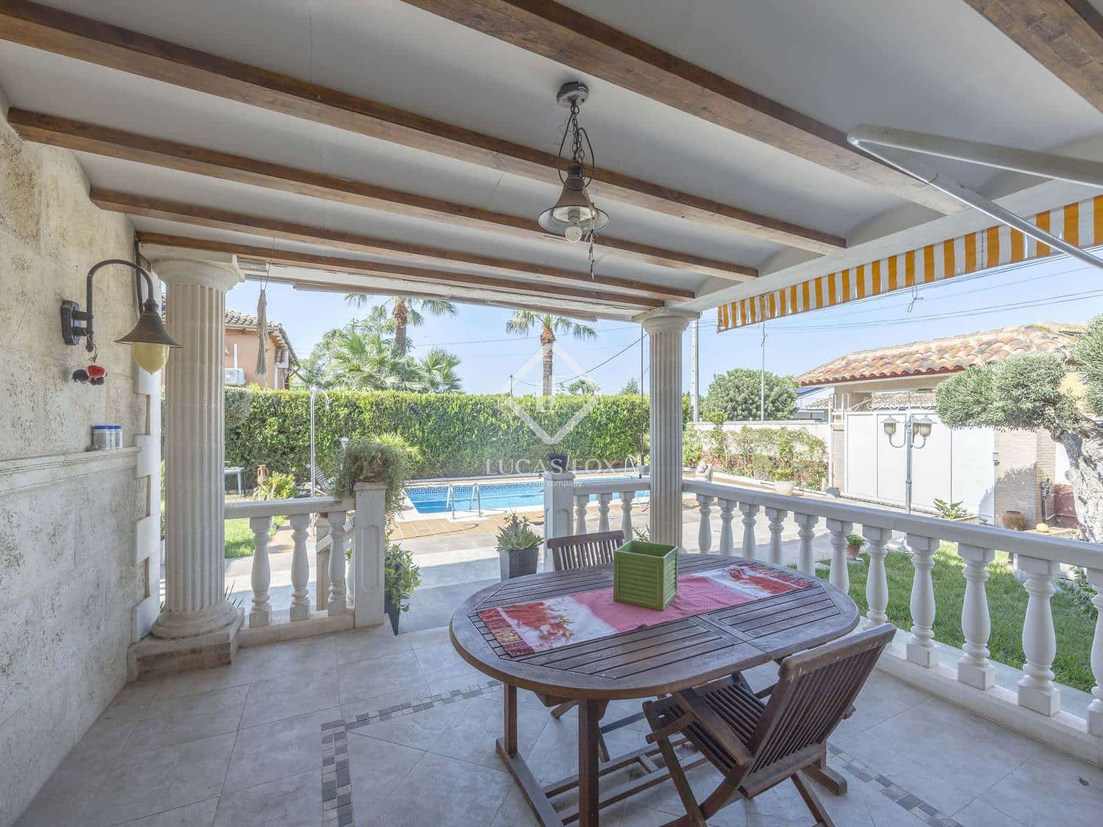 7 soveværelse Villa til salg i La Pobla de Vallbona med swimmingpool garage - € 795.000 (Ref: 9126194)