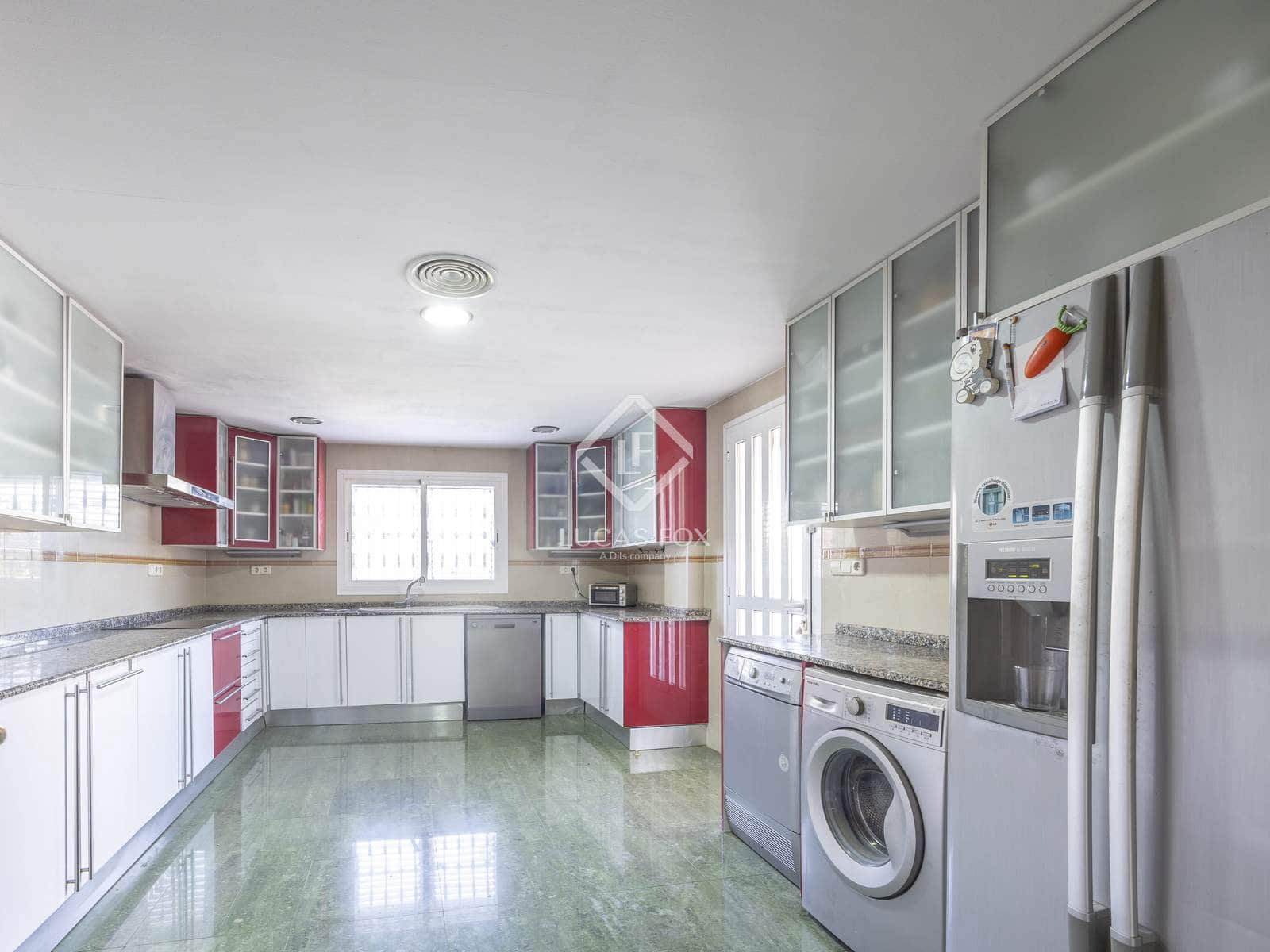 7 soveværelse Villa til salg i La Pobla de Vallbona med swimmingpool garage - € 795.000 (Ref: 9126194)