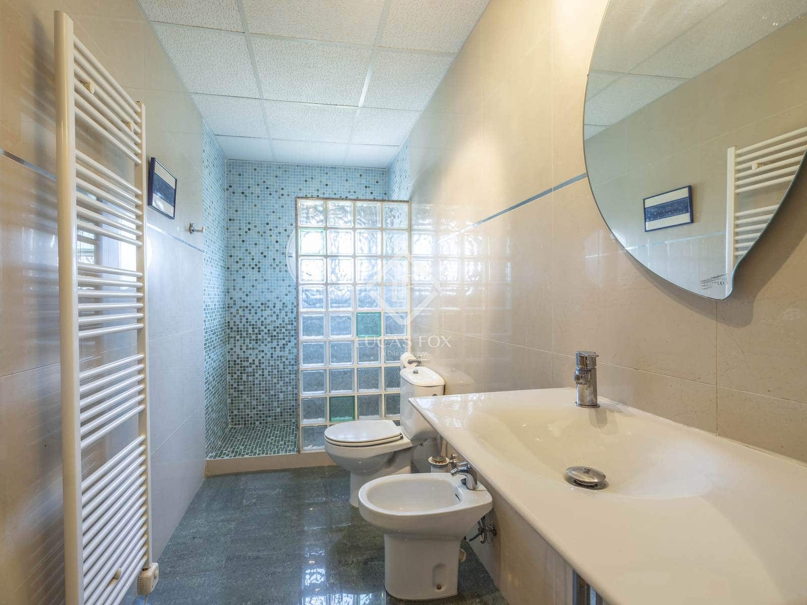 7 soveværelse Villa til salg i La Pobla de Vallbona med swimmingpool garage - € 795.000 (Ref: 9126194)