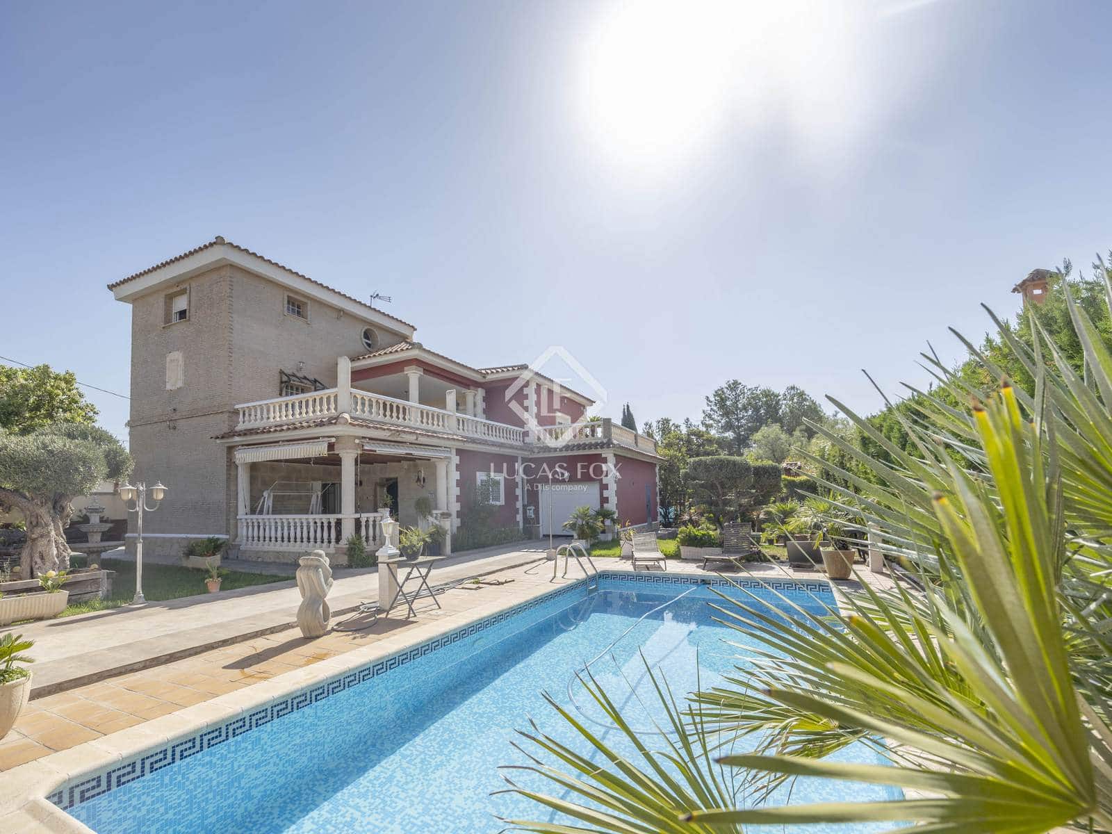 7 soveværelse Villa til salg i La Pobla de Vallbona med swimmingpool garage - € 795.000 (Ref: 9126194)